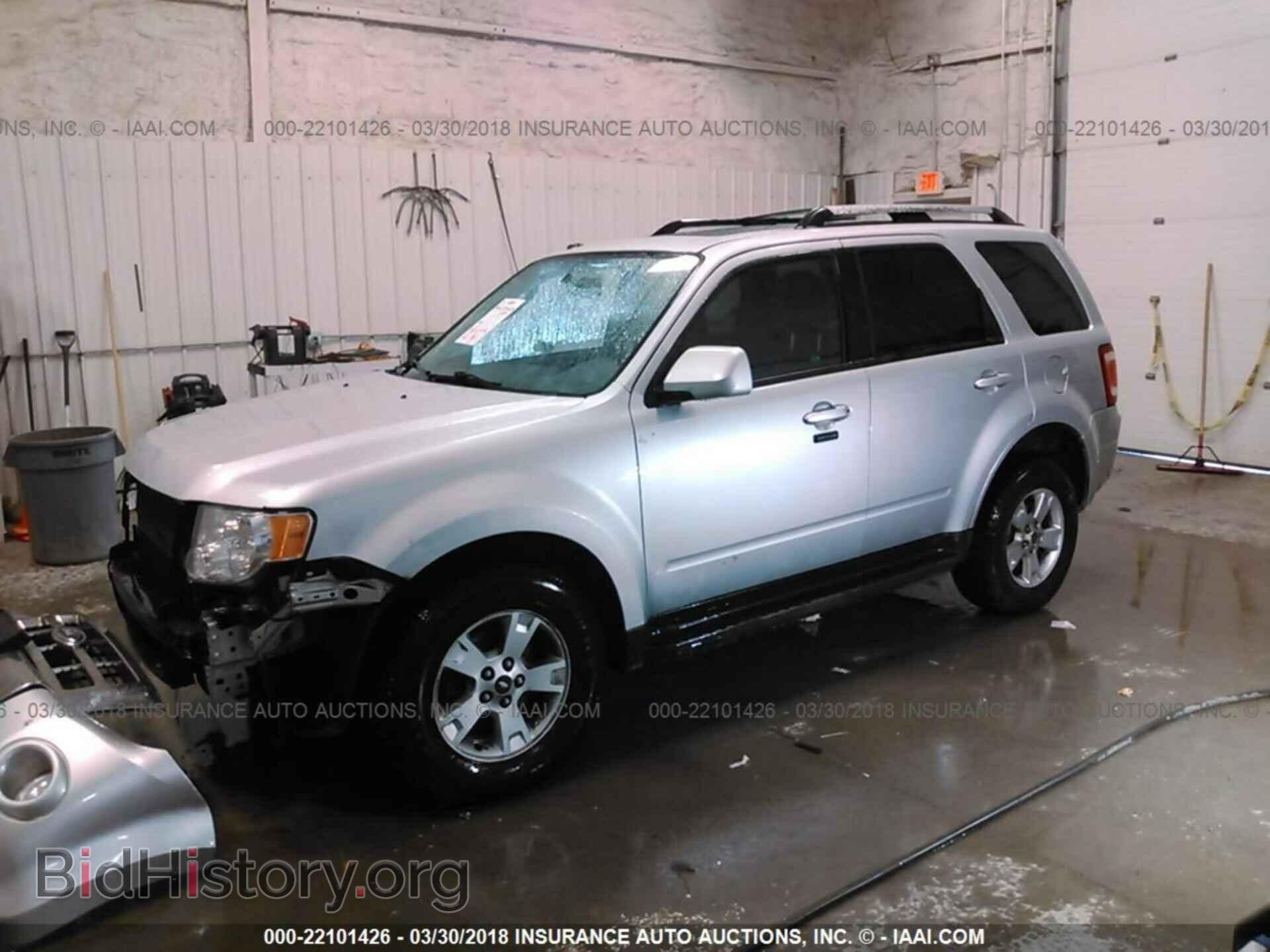 2012 Ford Escape - VIN: 1FMCU9EG6CKB92279 - Photo 2