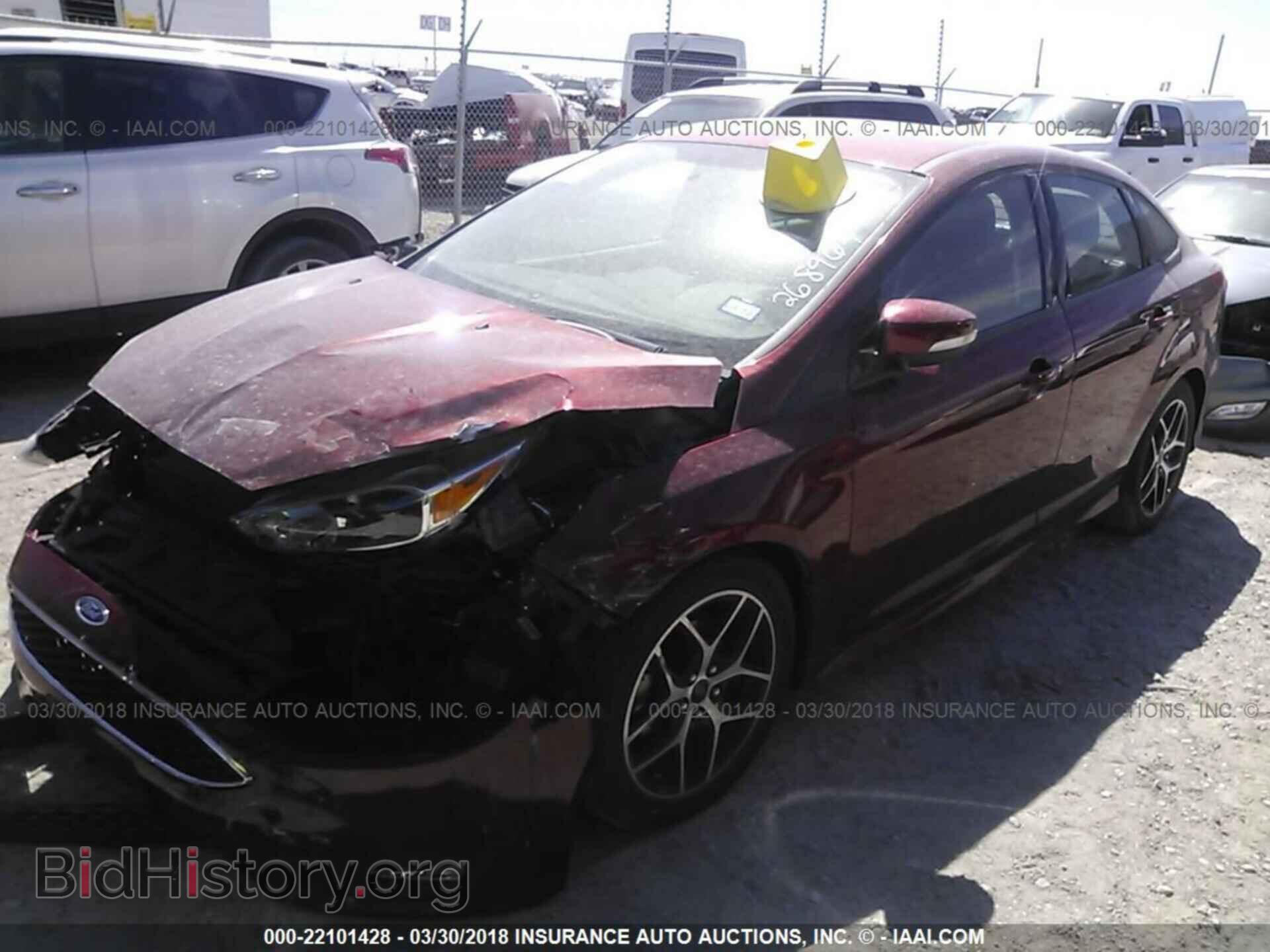 2015 Ford Focus - VIN: 1FADP3FE9FL268964 - Photo 2