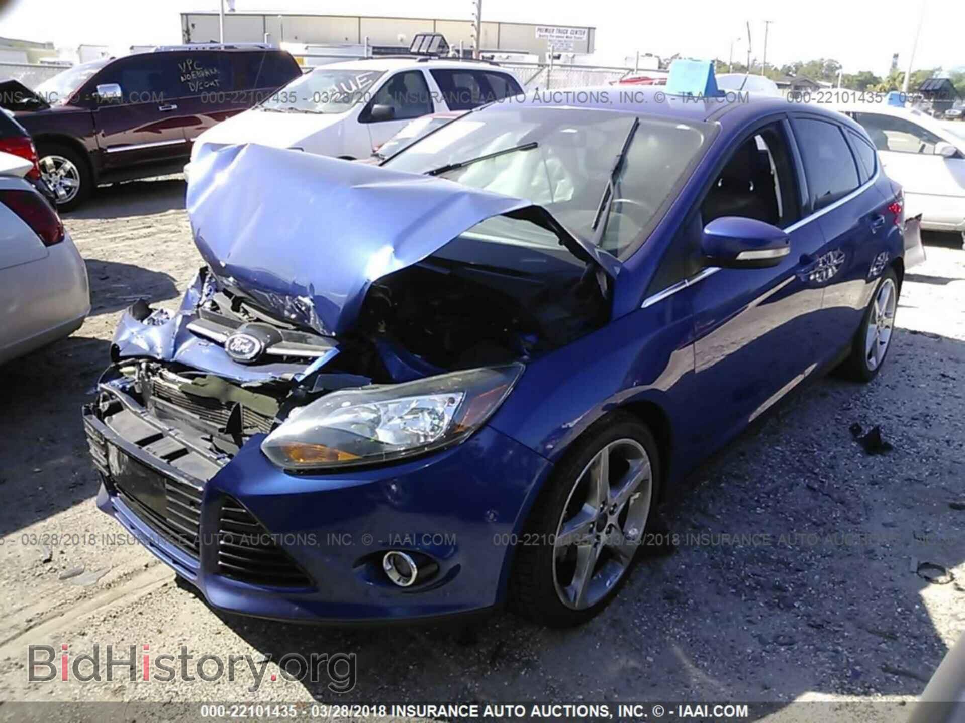 2012 Ford Focus - VIN: 1FAHP3N22CL381319 - Photo 2