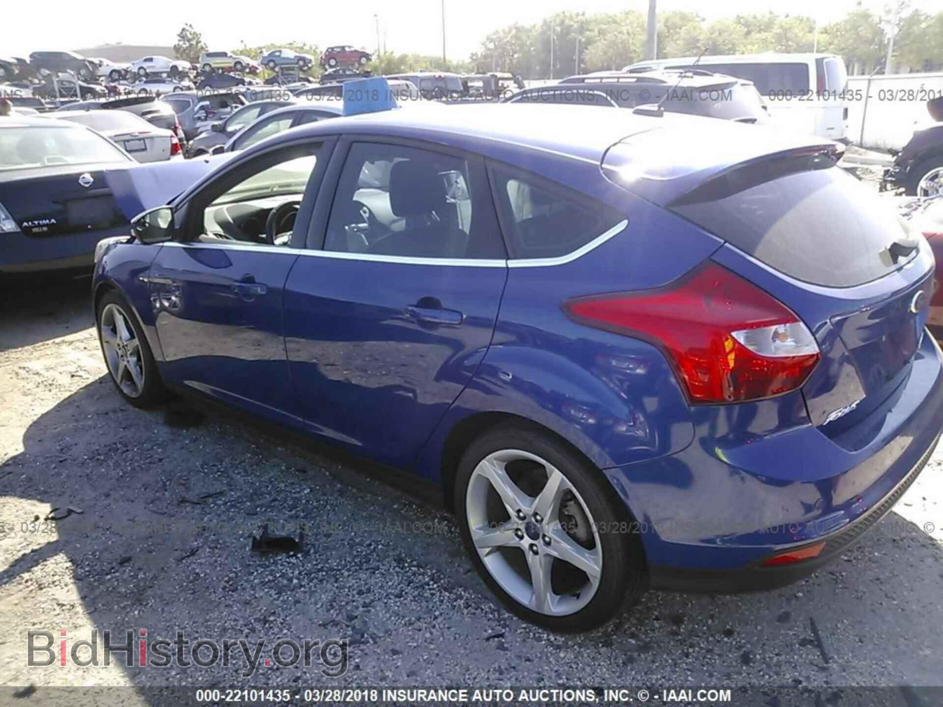2012 Ford Focus - VIN: 1FAHP3N22CL381319 - Photo 3
