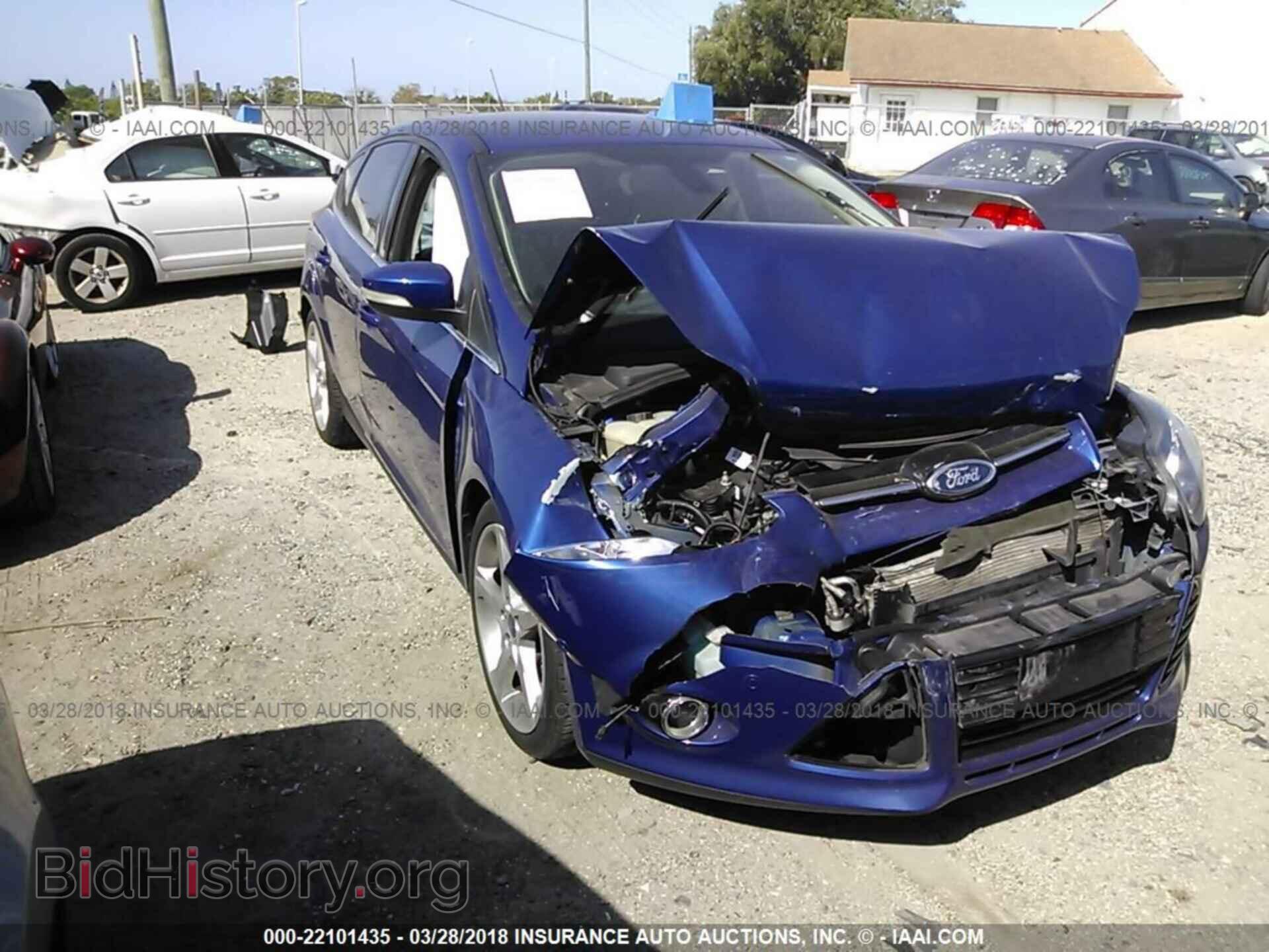 2012 Ford Focus - VIN: 1FAHP3N22CL381319 - Photo 6
