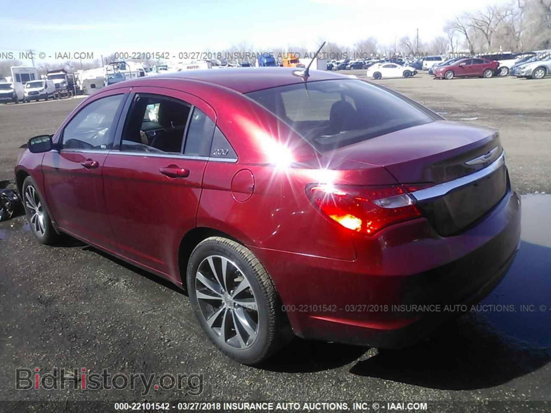 2013 Chrysler 200 - VIN: 1C3CCBCG2DN526183 - Photo 3