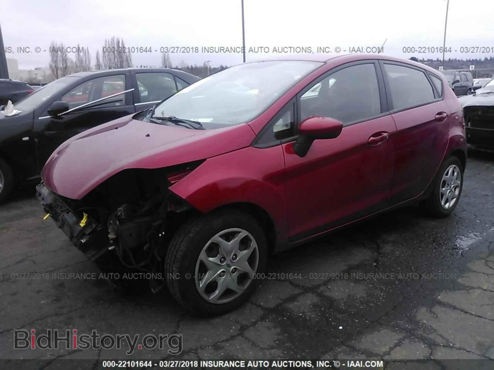 2011 Ford Fiesta - VIN: 3FADP4EJXBM149172 - Фото 2