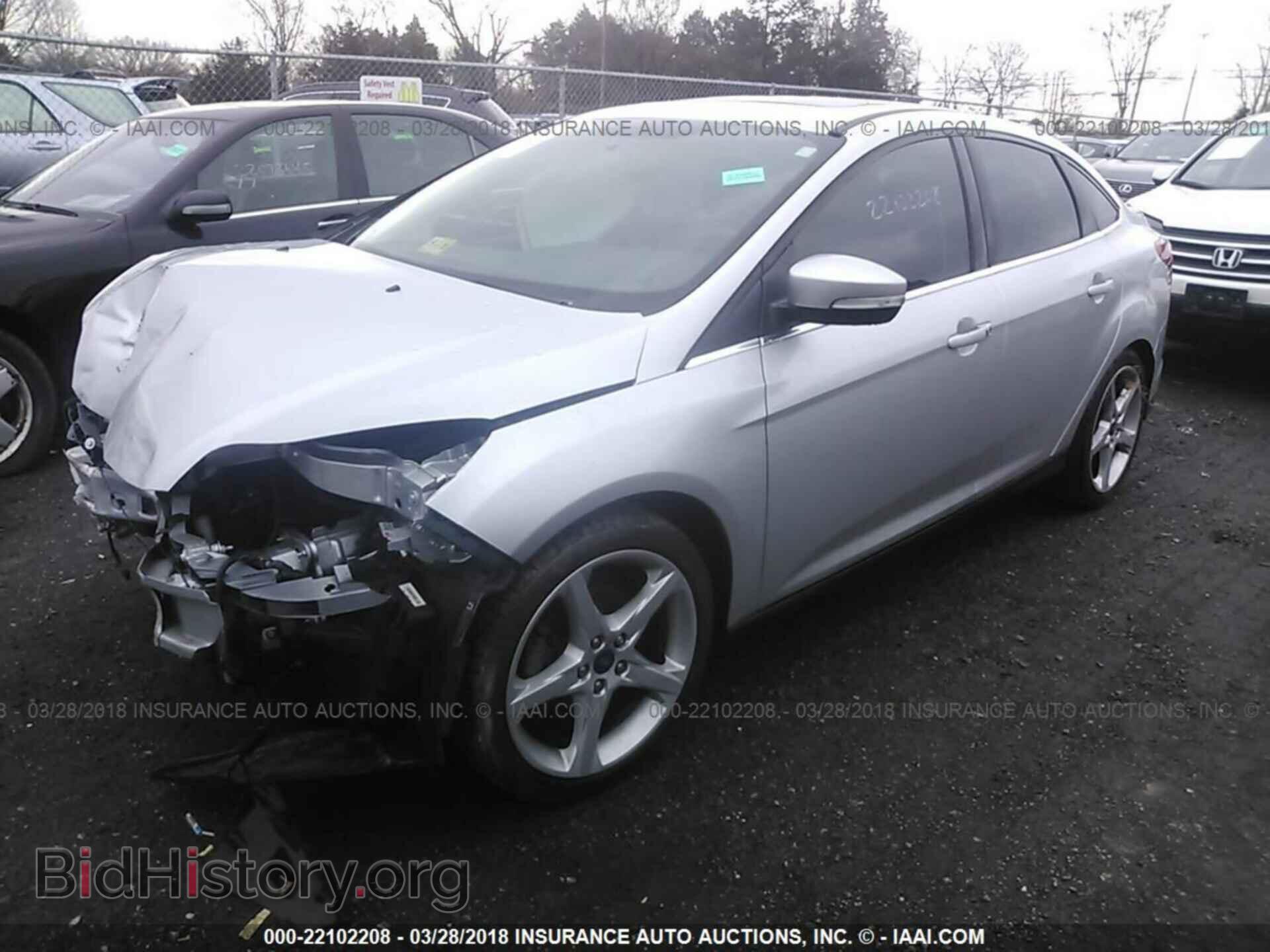 2014 Ford Focus - VIN: 1FADP3J27EL316201 - Photo 2