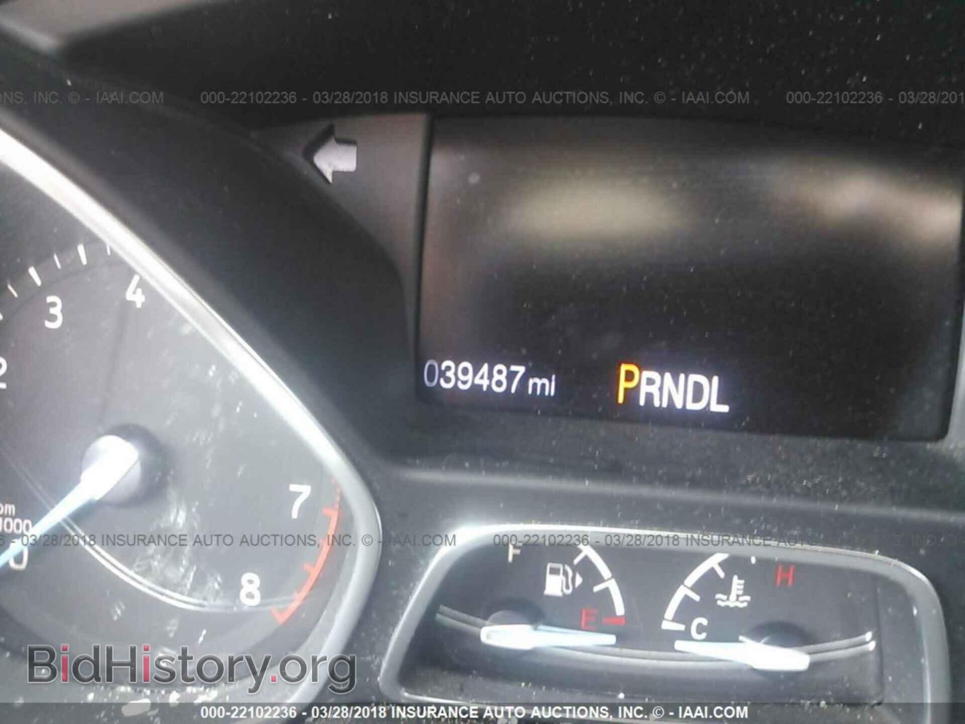 2016 Ford Focus - VIN: 1FADP3F21GL227929 - Photo 7