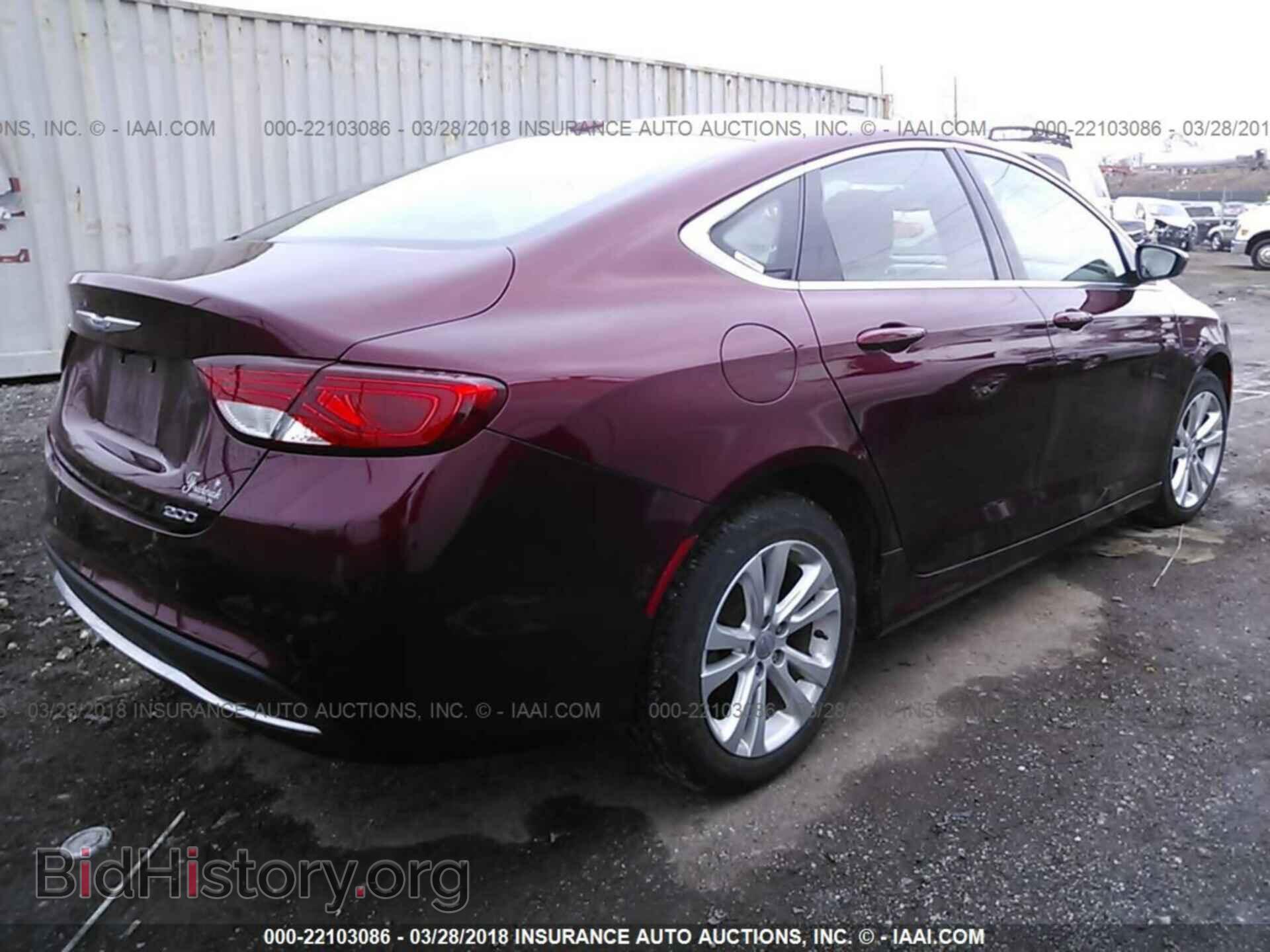 2015 Chrysler 200 - VIN: 1C3CCCAB3FN658708 - Photo 4