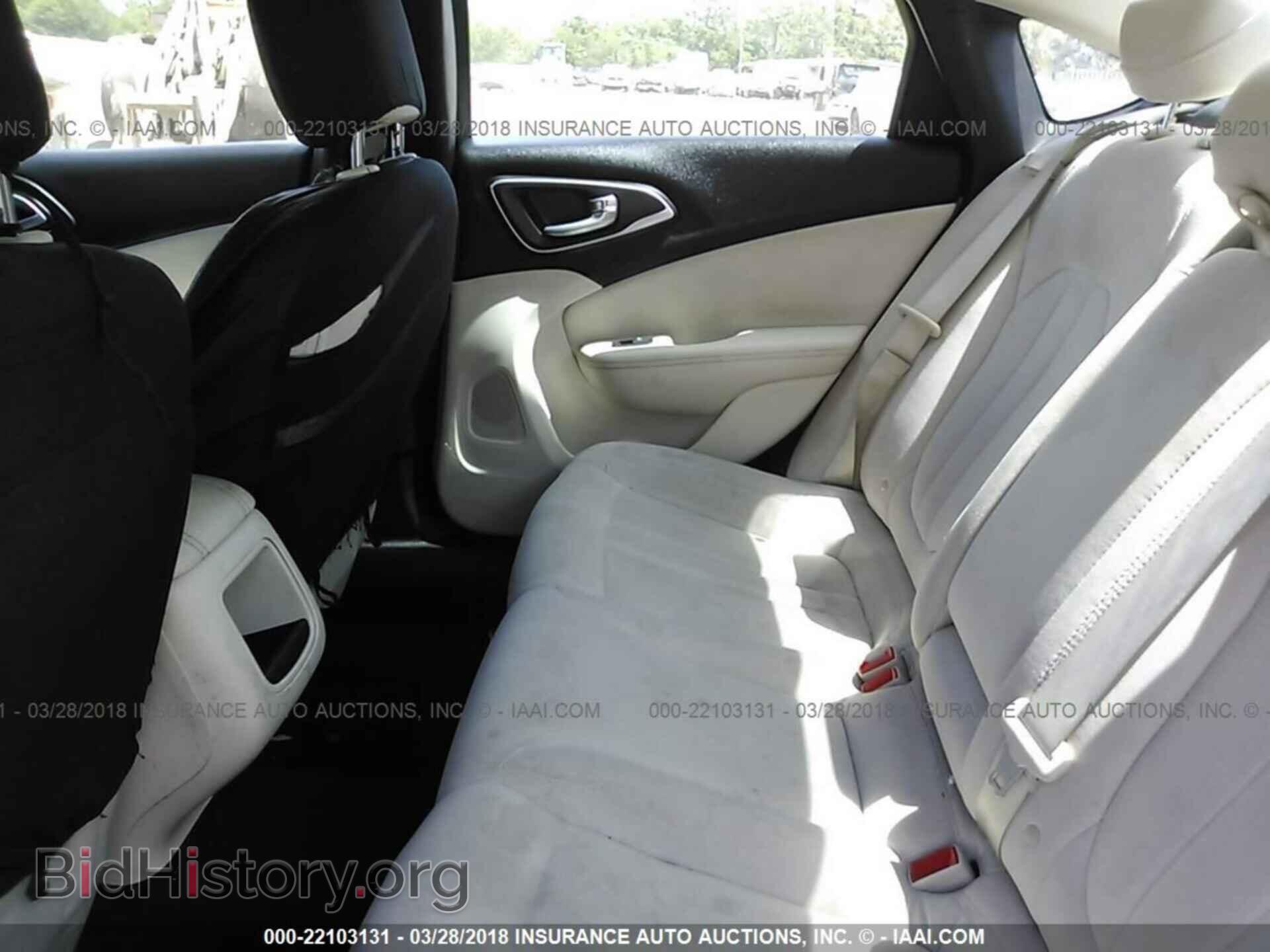 2015 Chrysler 200 - VIN: 1C3CCCAB7FN594222 - Фото 8