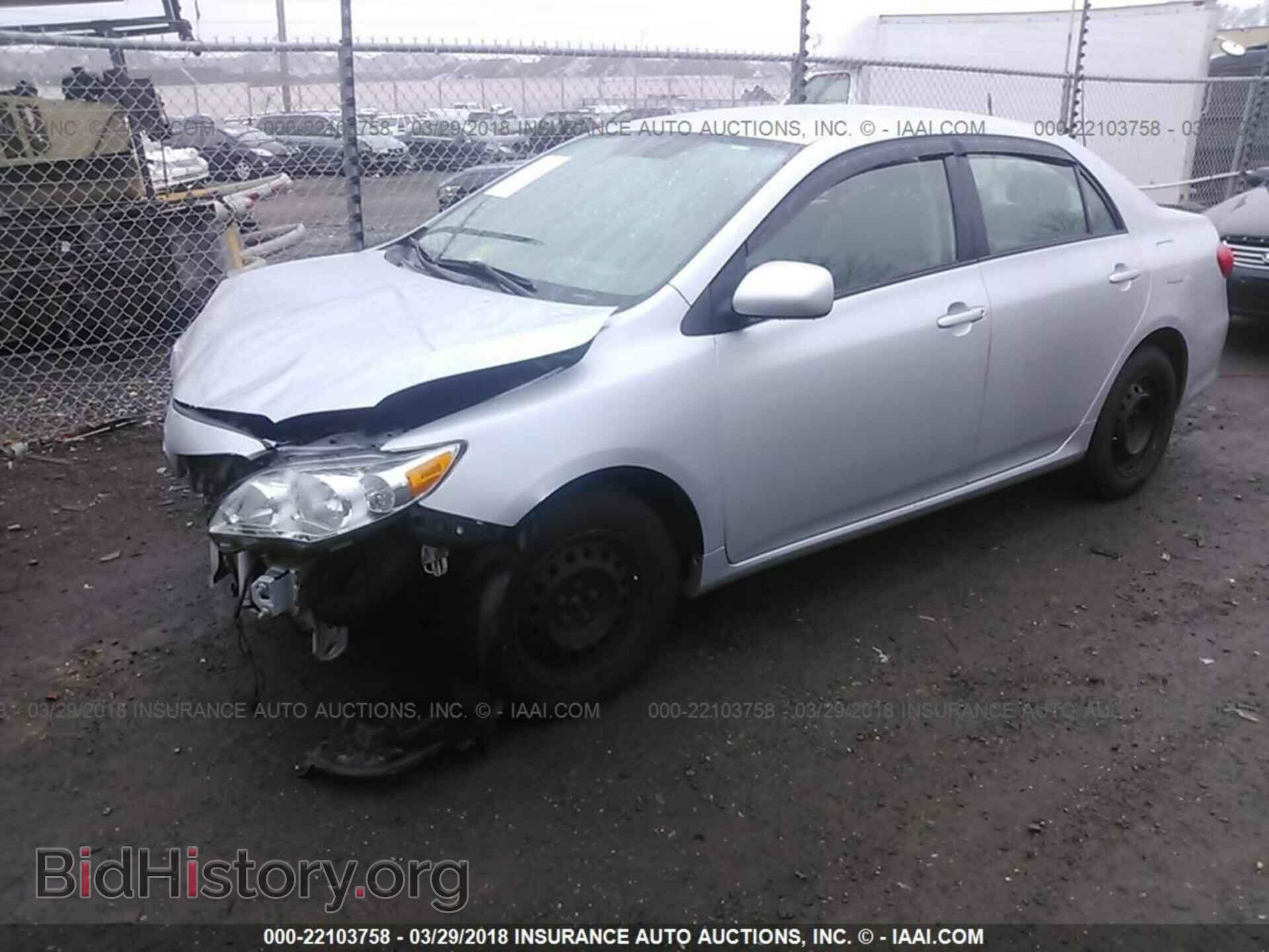 2011 Toyota Corolla - VIN: 2T1BU4EE7BC552600 - Фото 2