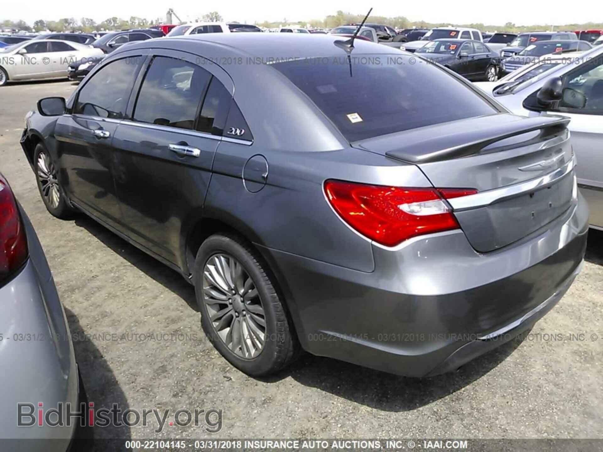 2011 Chrysler 200 - VIN: 1C3BC2FG5BN604007 - Photo 3