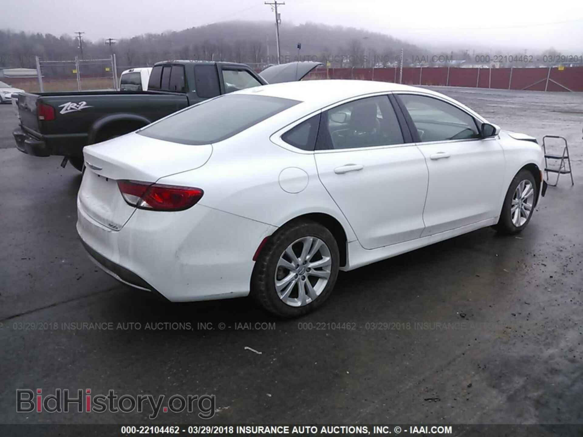 2015 Chrysler 200 - VIN: 1C3CCCAB7FN591403 - Photo 4