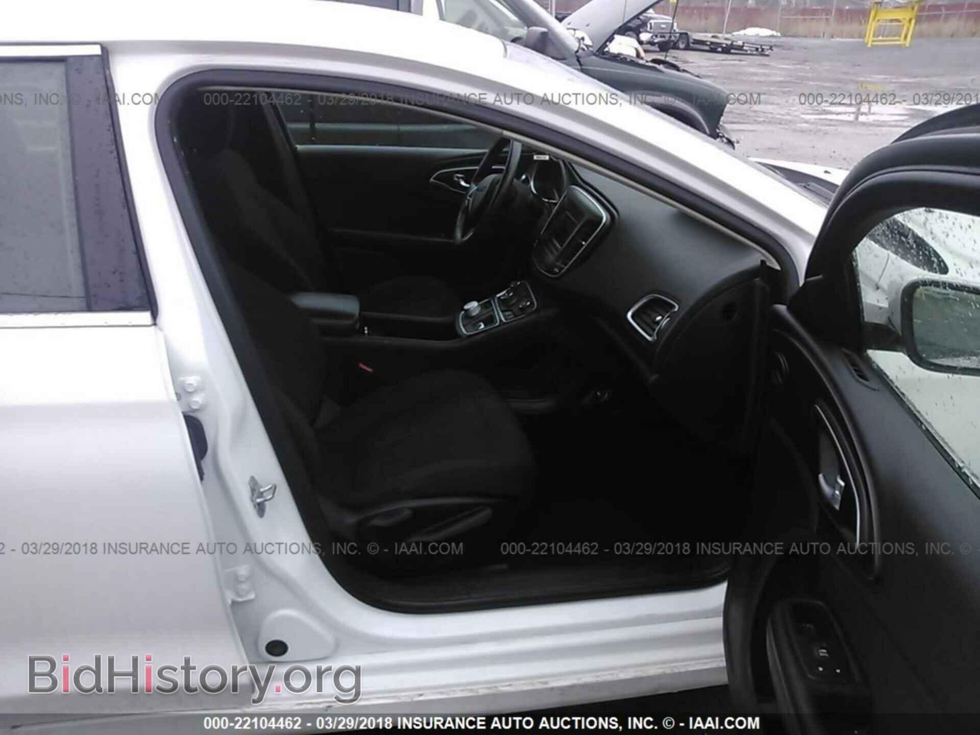 2015 Chrysler 200 - VIN: 1C3CCCAB7FN591403 - Photo 5
