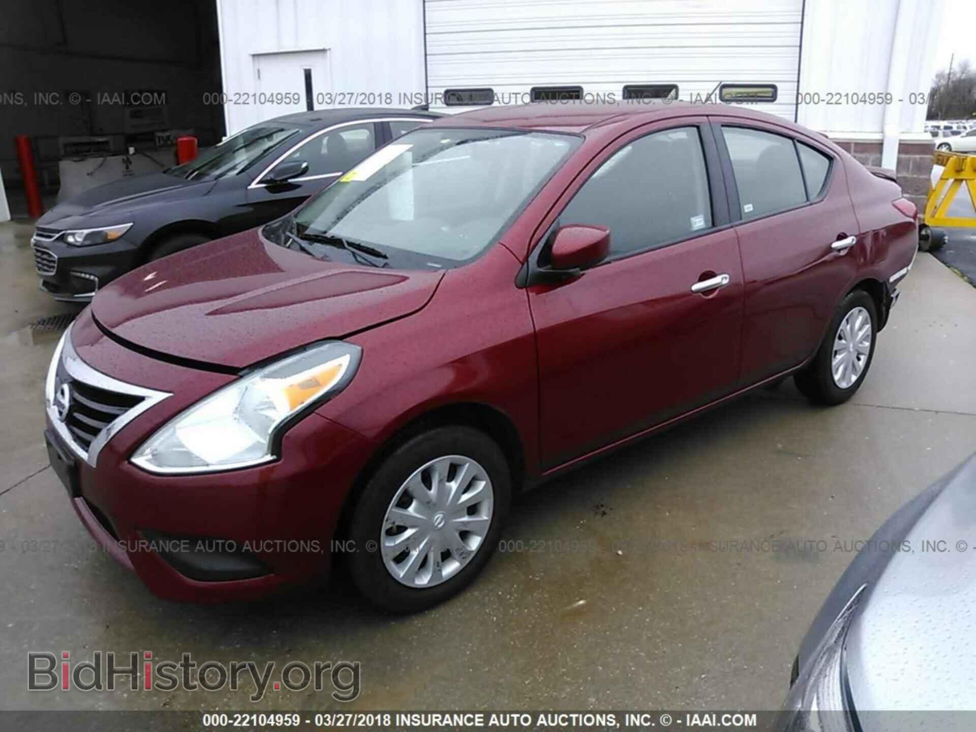 2017 Nissan Versa - VIN: 3N1CN7AP1HK436737 - Фото 2