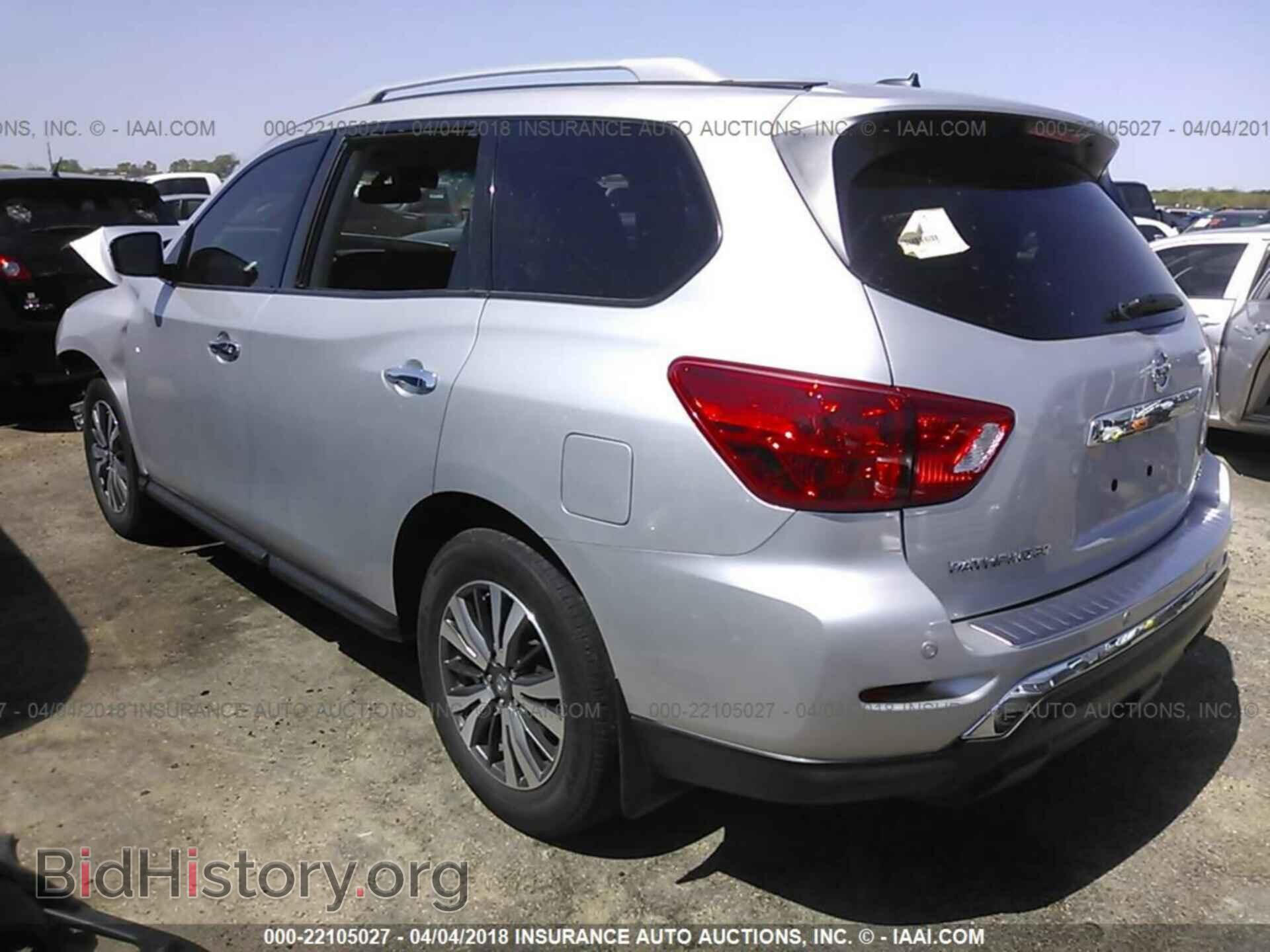 2017 Nissan Pathfinder - VIN: 5N1DR2MN1HC649532 - Фото 3