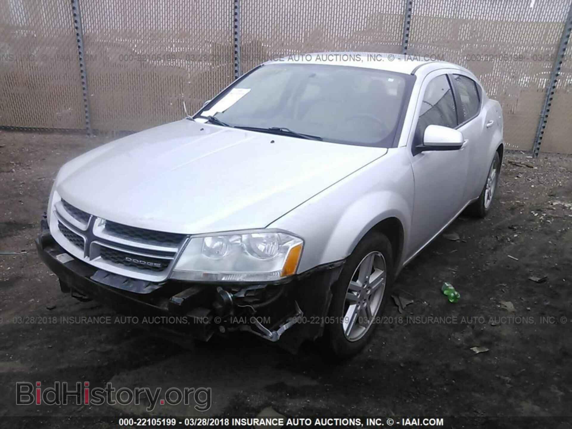 2011 Dodge Avenger - VIN: 1B3BD1FB3BN534743 - Фото 2