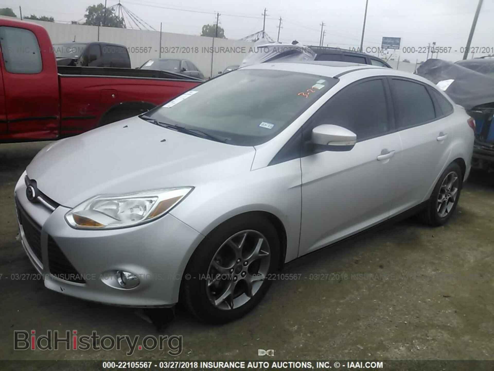 2013 Ford Focus - VIN: 1FADP3F22DL270753 - Фото 2