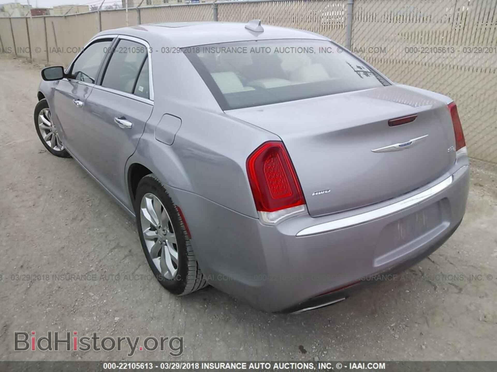 2017 Chrysler 300c - VIN: 2C3CCAKG6HH665114 - Фото 3