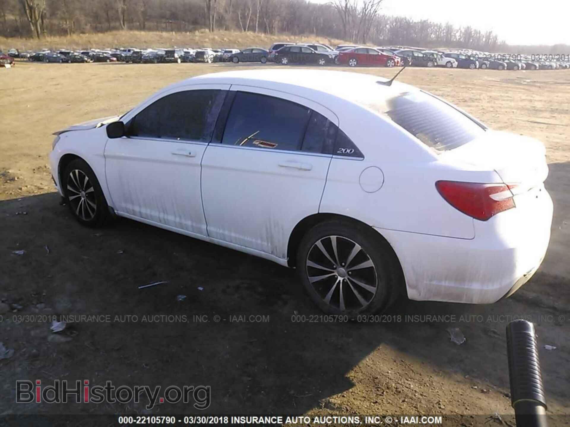 2013 Chrysler 200 - VIN: 1C3CCBCG7DN577419 - Фото 3