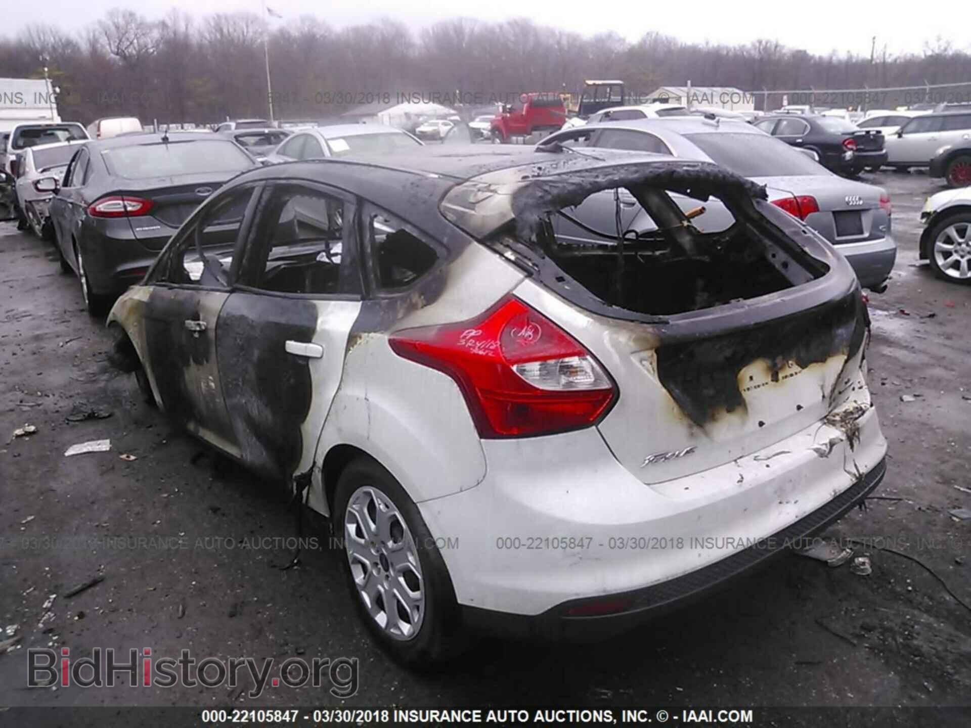 2012 Ford Focus - VIN: 1FAHP3K2XCL411011 - Photo 3