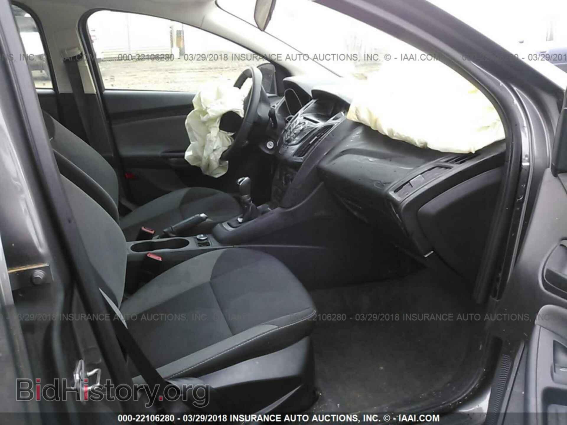 2012 Ford Focus - VIN: 1FAHP3E28CL260231 - Photo 5