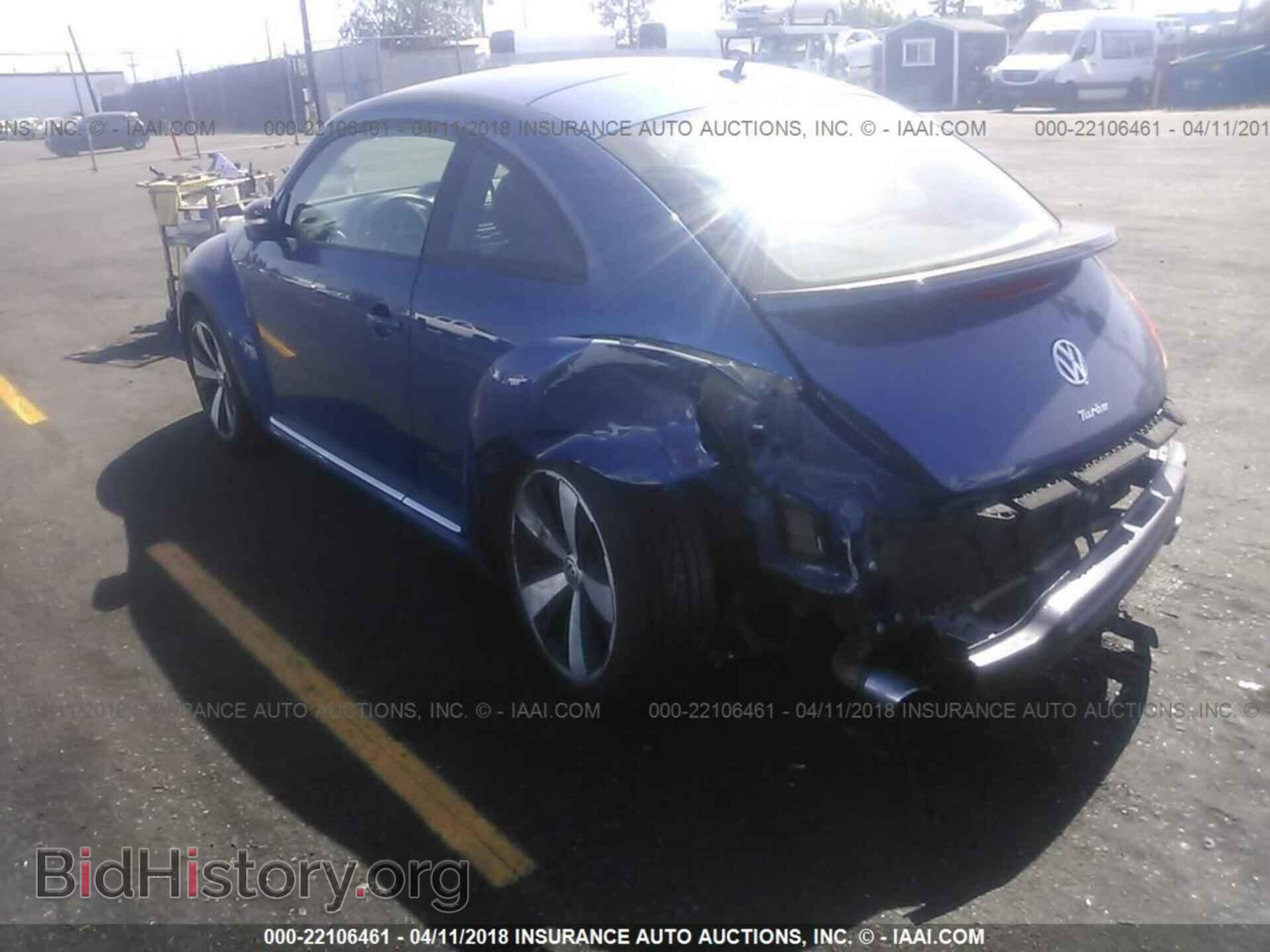 2012 Volkswagen Beetle - VIN: 3VW4A7AT8CM631948 - Фото 3