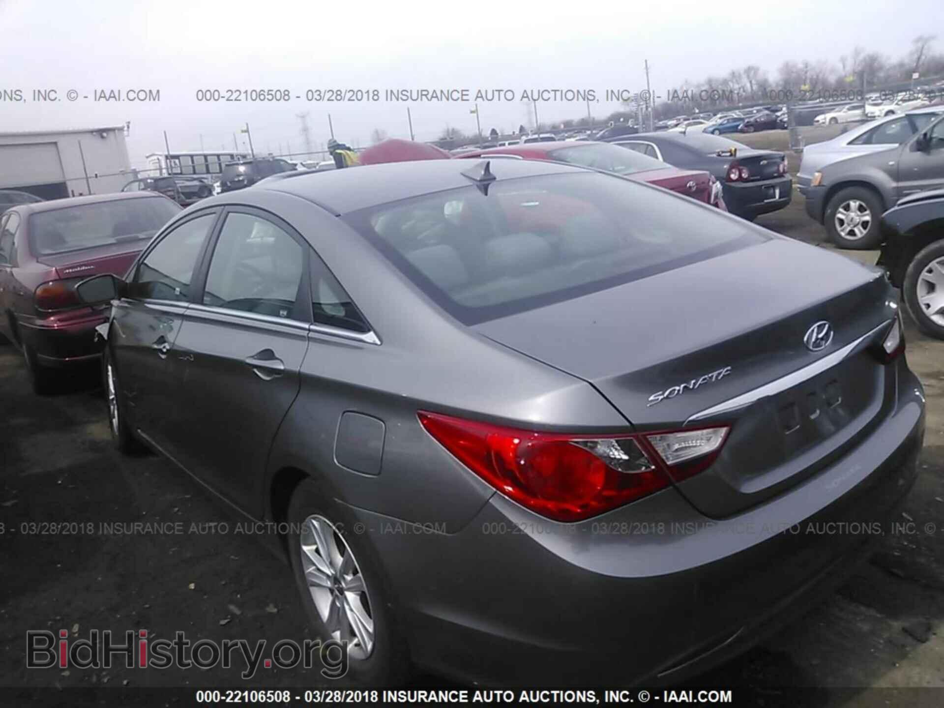 2012 Hyundai Sonata - VIN: 5NPEB4AC4CH445218 - Фото 3