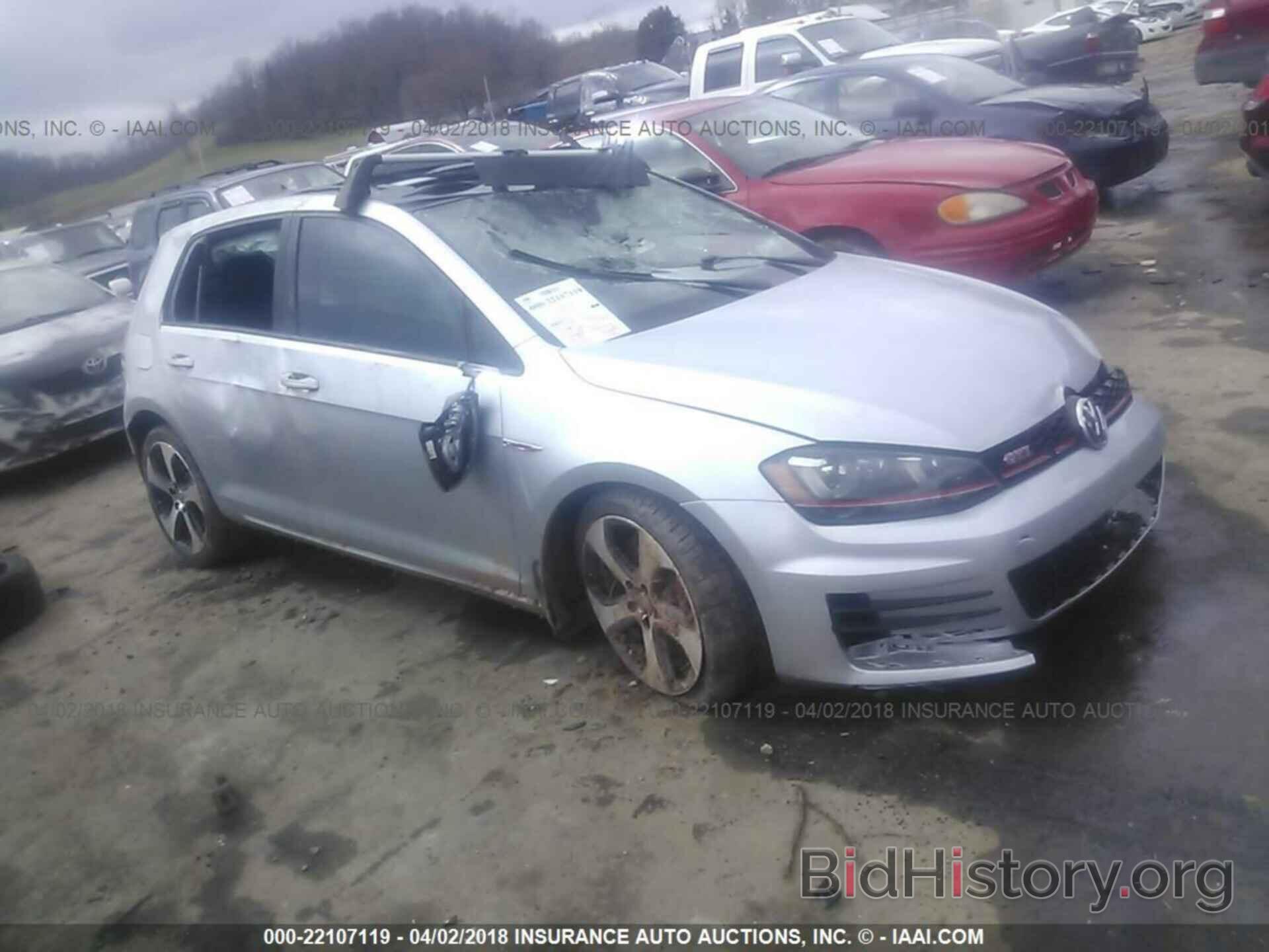 Photo 3VW547AU6HM047284 - VOLKSWAGEN GTI 2017