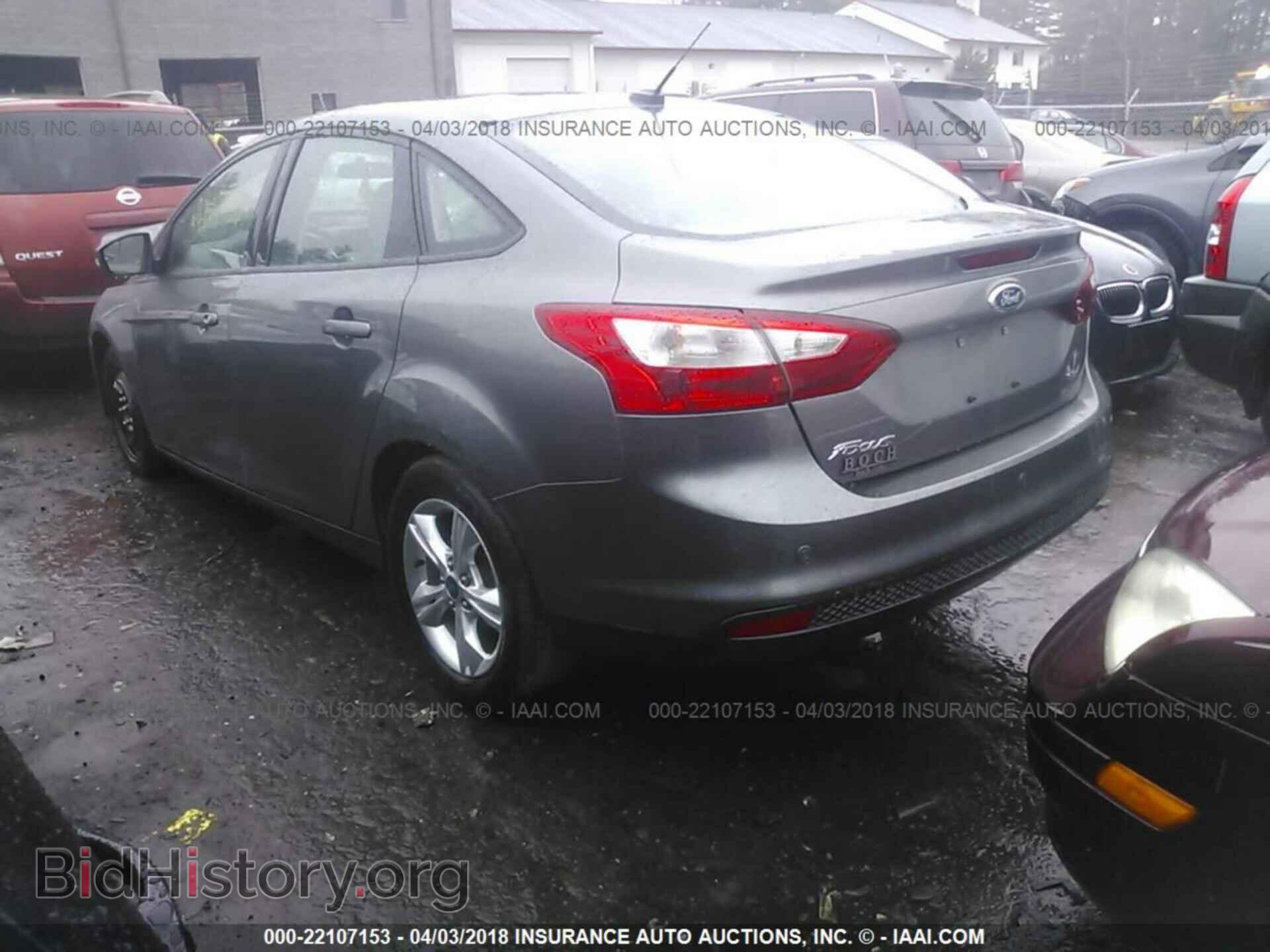 2014 Ford Focus - VIN: 1FADP3F24EL366319 - Photo 3