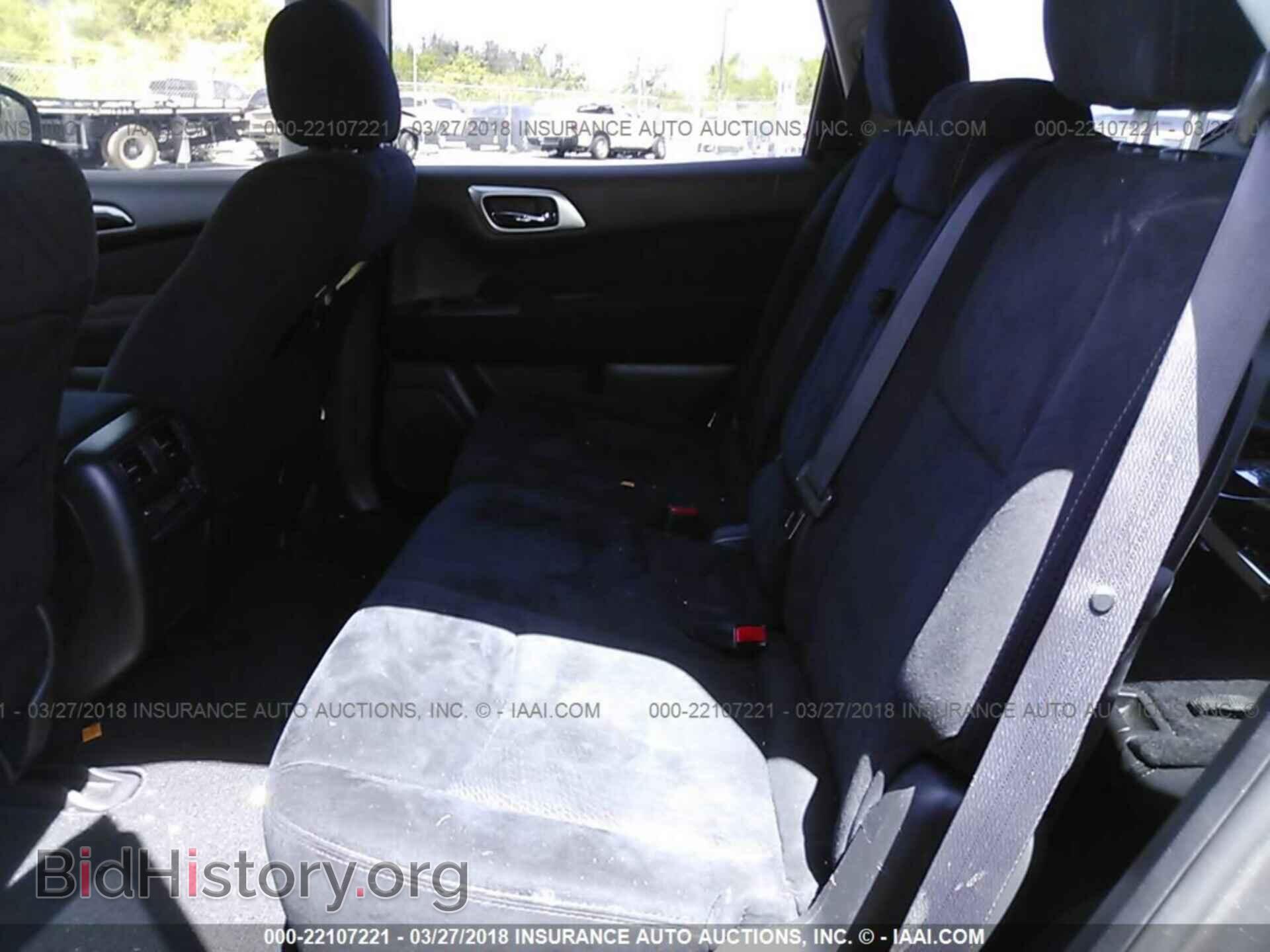 2015 Nissan Pathfinder - VIN: 5N1AR2MN1FC628390 - Фото 8
