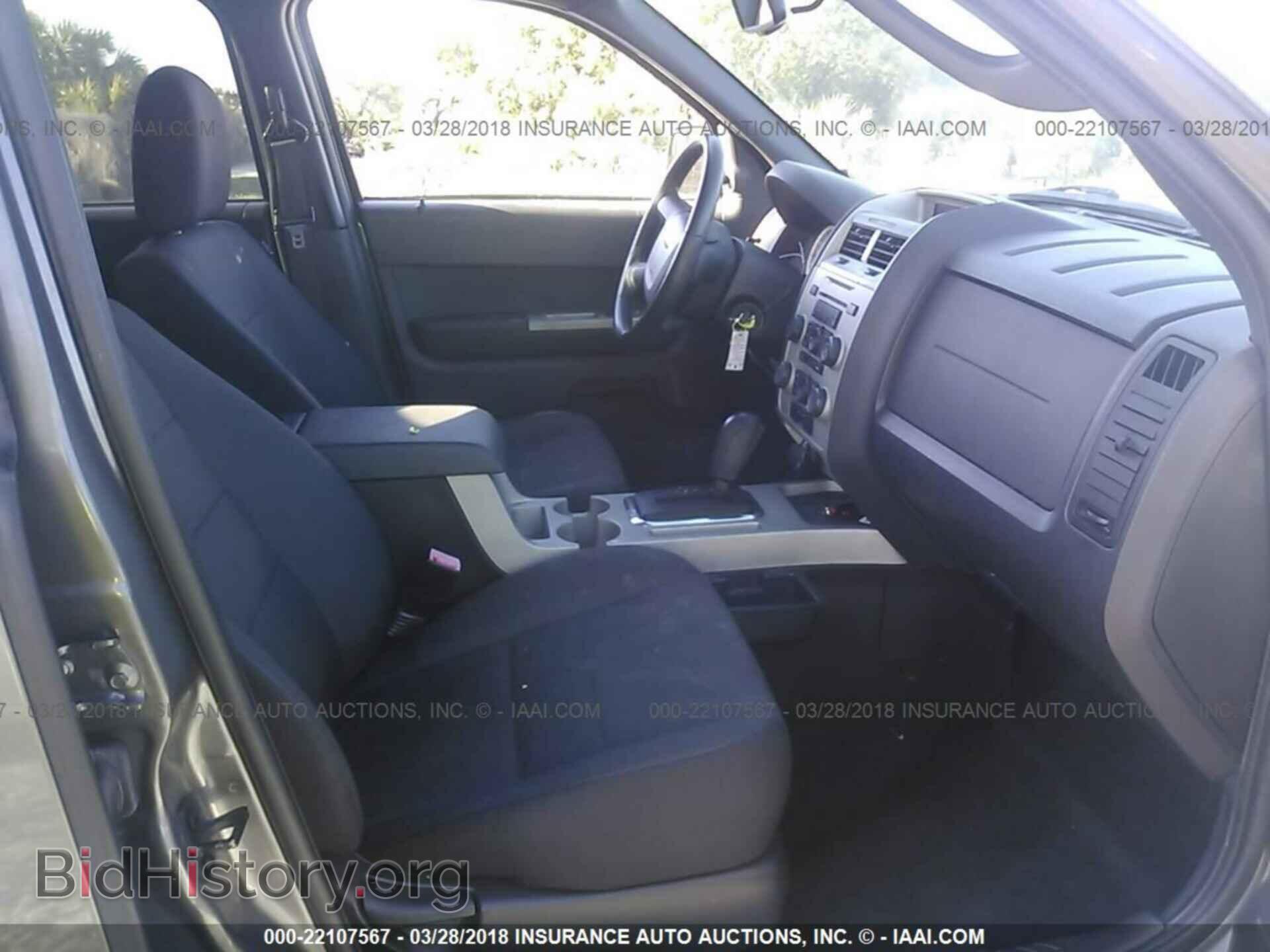 2011 Ford Escape - VIN: 1FMCU0DG6BKC18245 - Фото 5