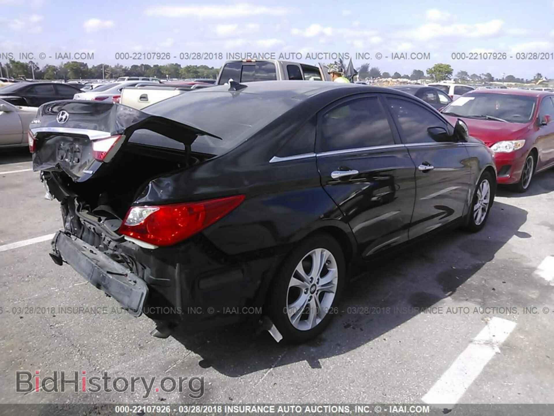2012 Hyundai Sonata - VIN: 5NPEC4AC2CH453573 - Photo 4