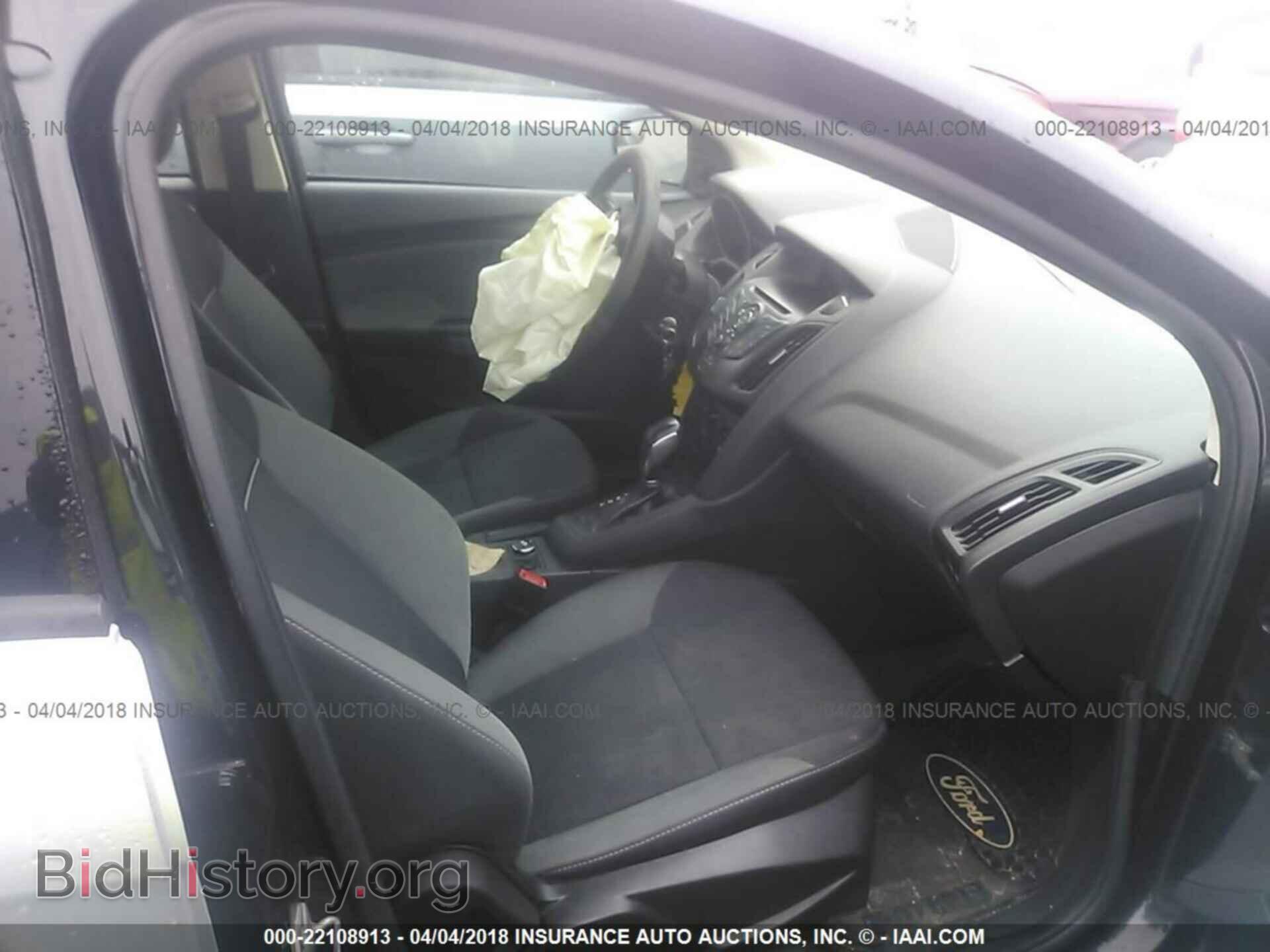 2012 Ford Focus - VIN: 1FAHP3E20CL160110 - Photo 5