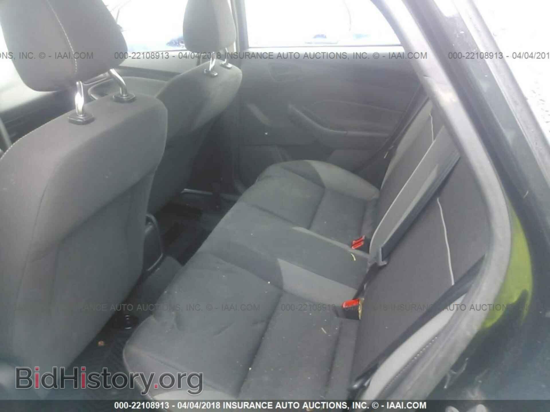 2012 Ford Focus - VIN: 1FAHP3E20CL160110 - Photo 8