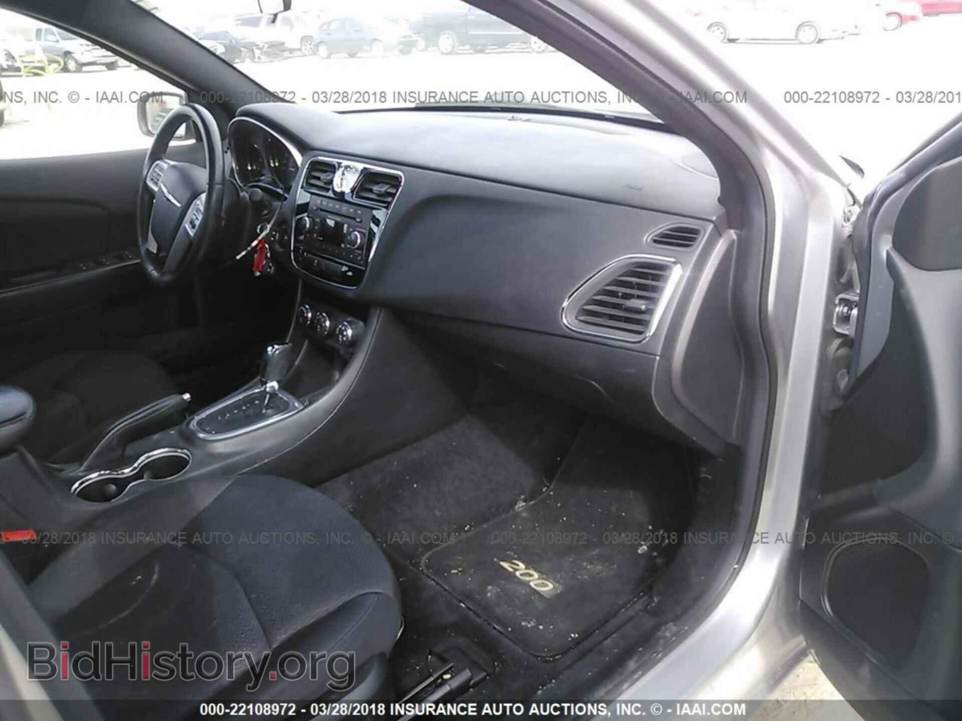 2013 Chrysler 200 - VIN: 1C3CCBBG1DN696410 - Photo 5