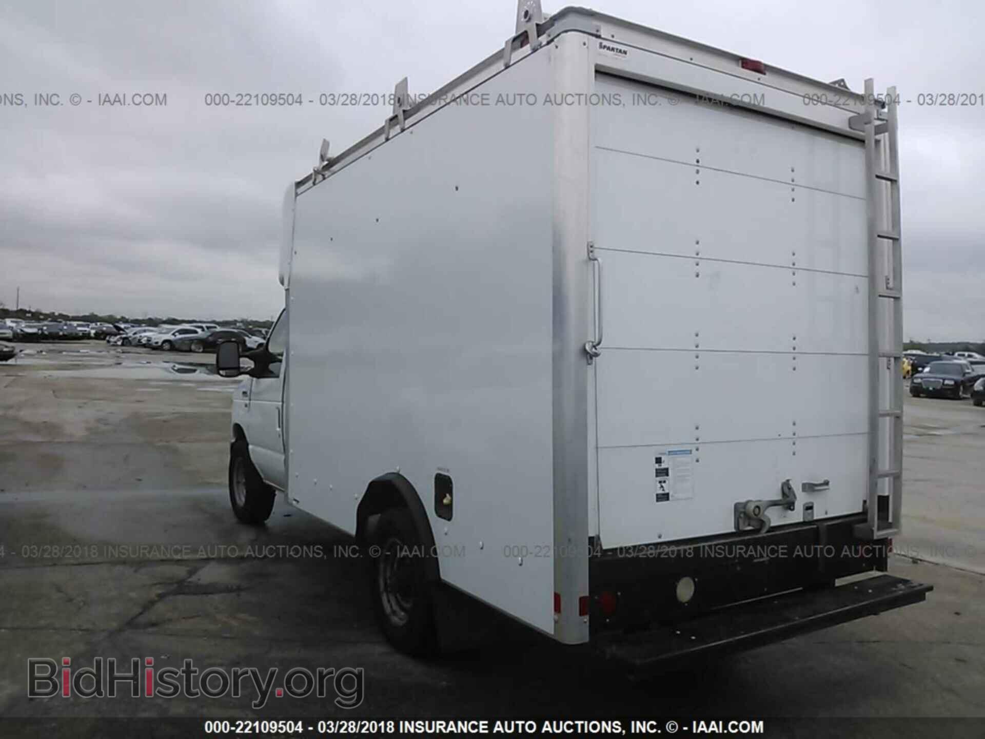2012 Ford Econoline - VIN: 1FDWE3FL8CDA90408 - Фото 3