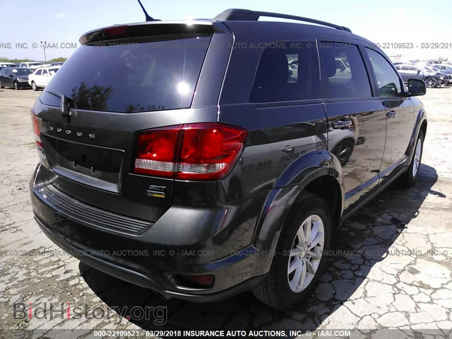 2017 Dodge Journey - VIN: 3C4PDCBGXHT571170 - Photo 4