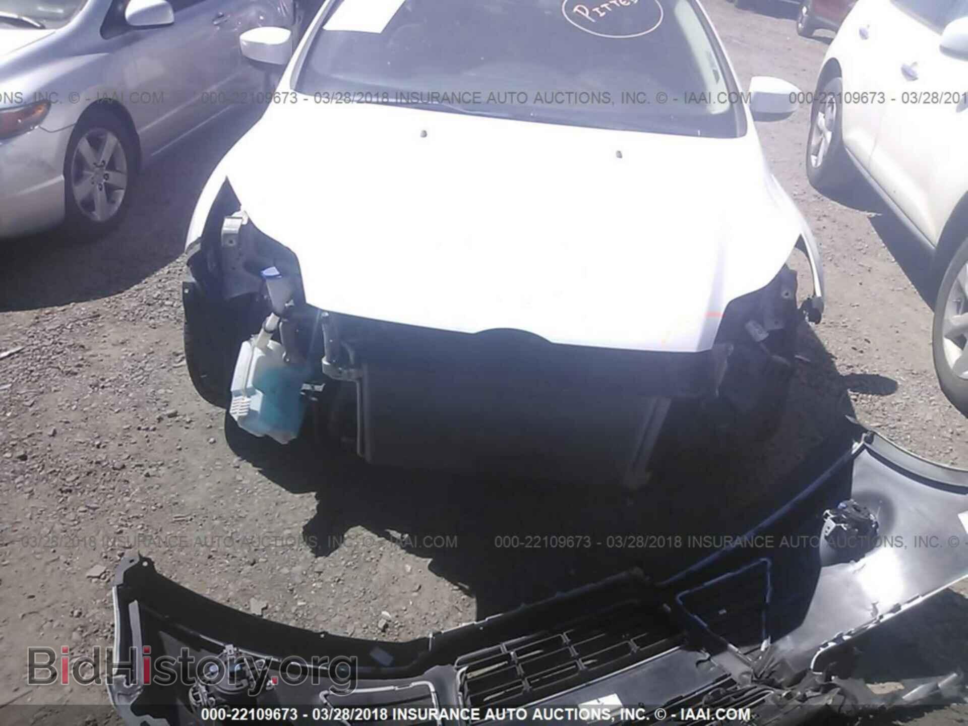 2012 Ford Focus - VIN: 1FAHP3F24CL452227 - Photo 6