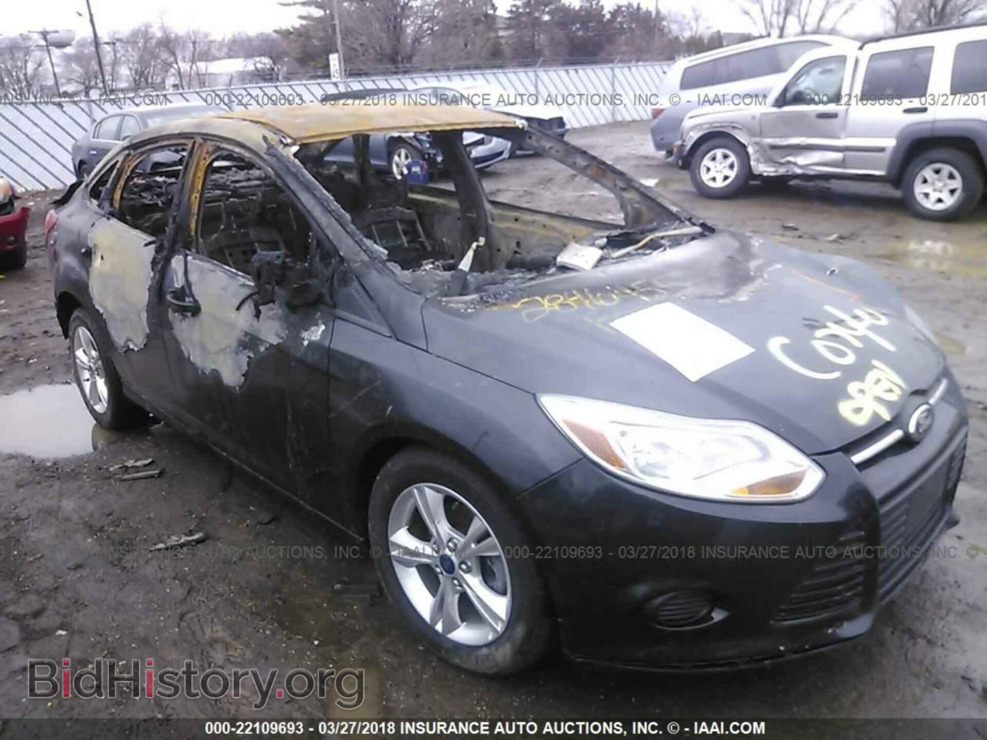Photo 1FADP3F26DL320828 - Ford Focus 2013