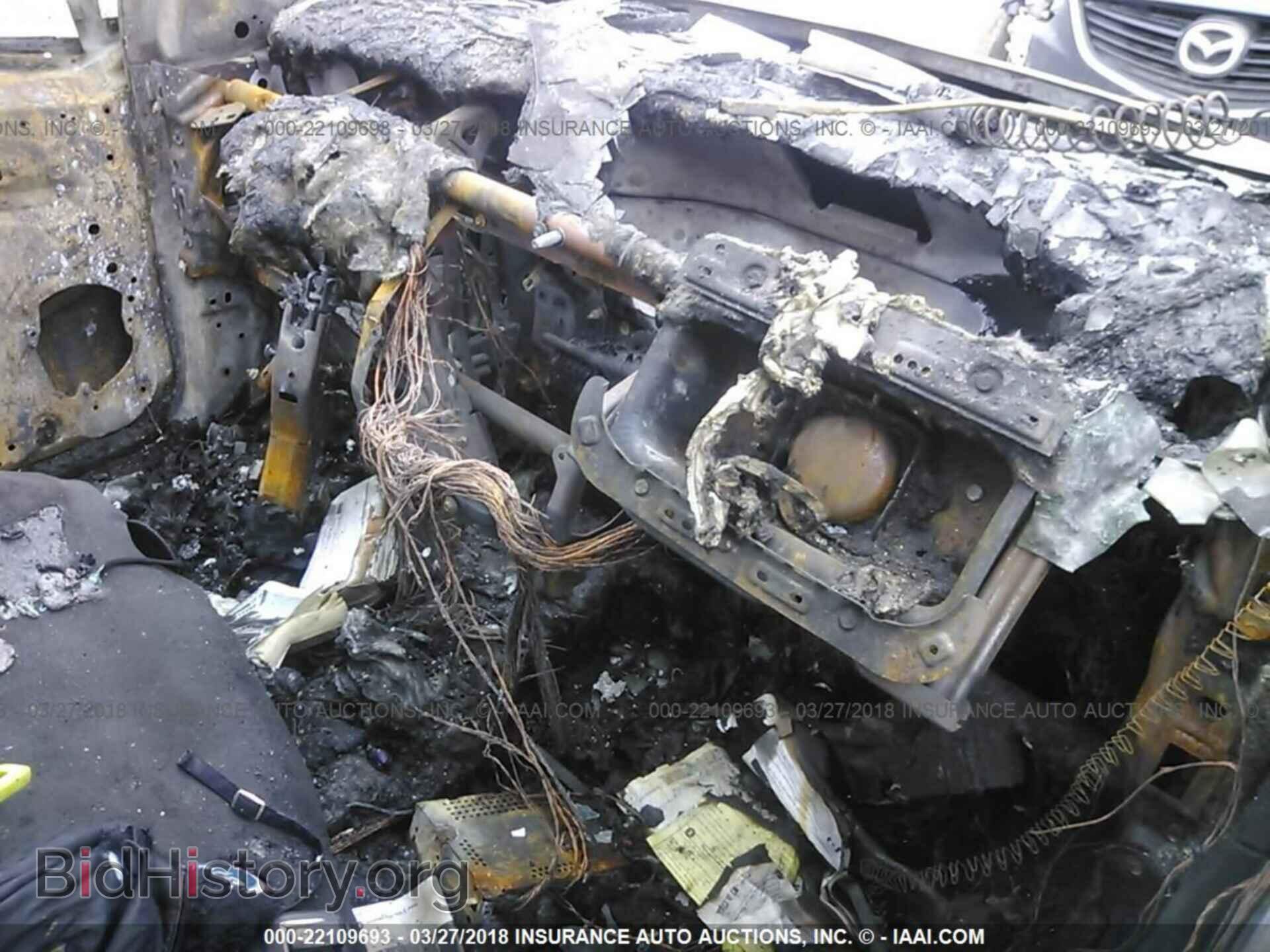 2013 Ford Focus - VIN: 1FADP3F26DL320828 - Photo 5