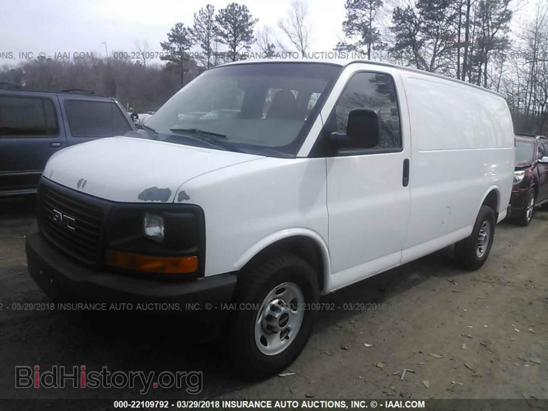 2011 Gmc Savana - VIN: 1GTW7FCA4B1190153 - Фото 2