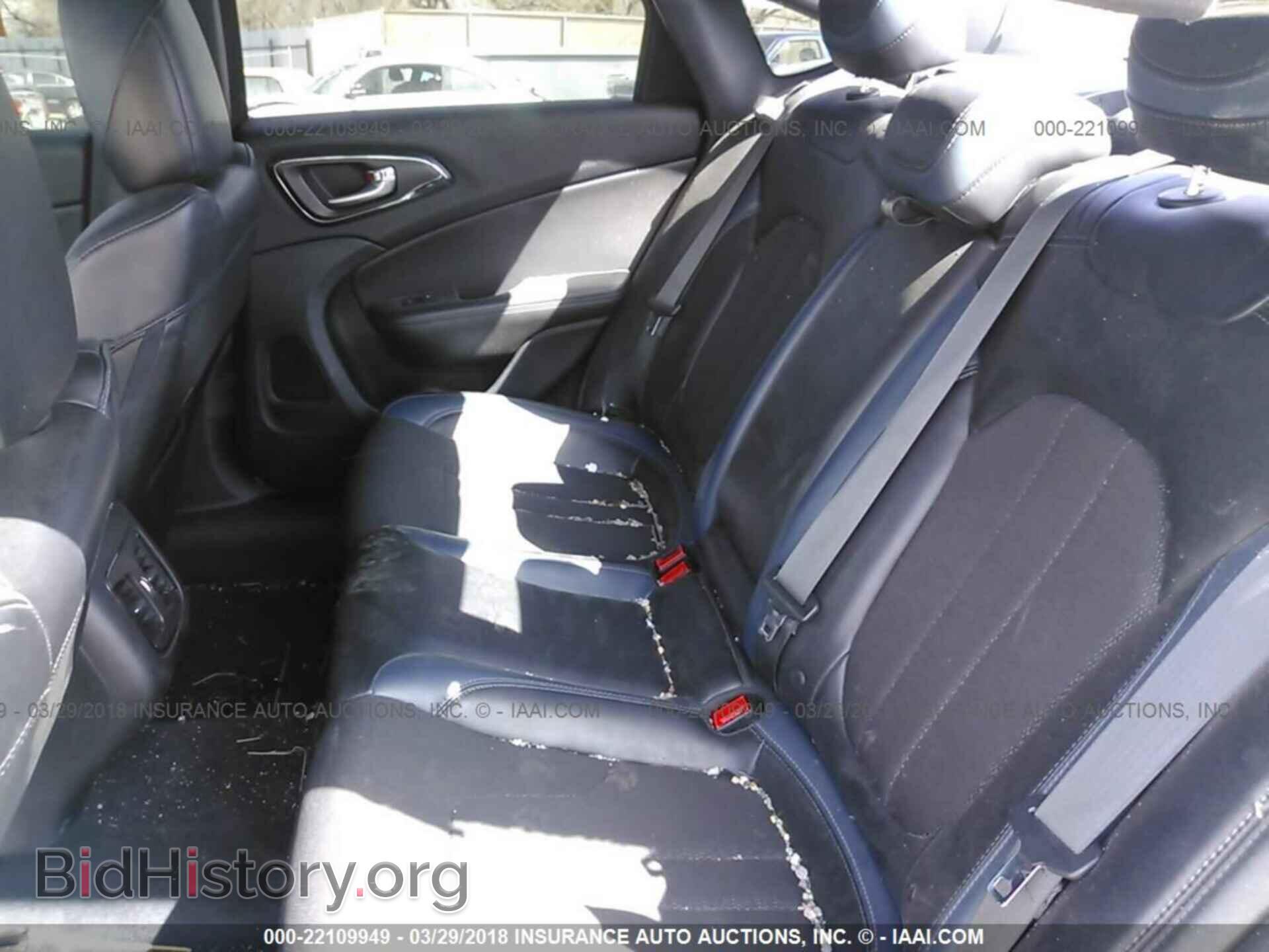 2015 Chrysler 200 - VIN: 1C3CCCBG3FN505871 - Photo 8