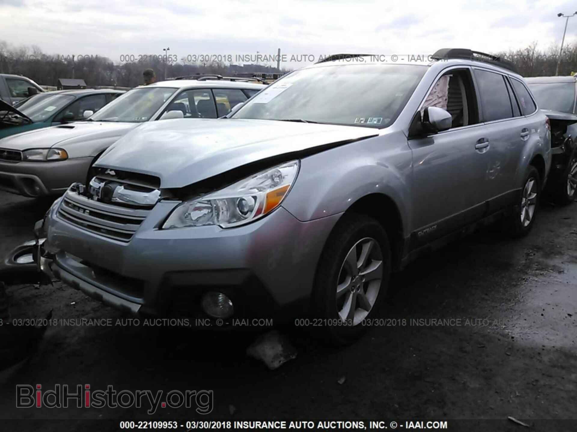 2013 Subaru Outback - VIN: 4S4BRBLC1D3240612 - Photo 2