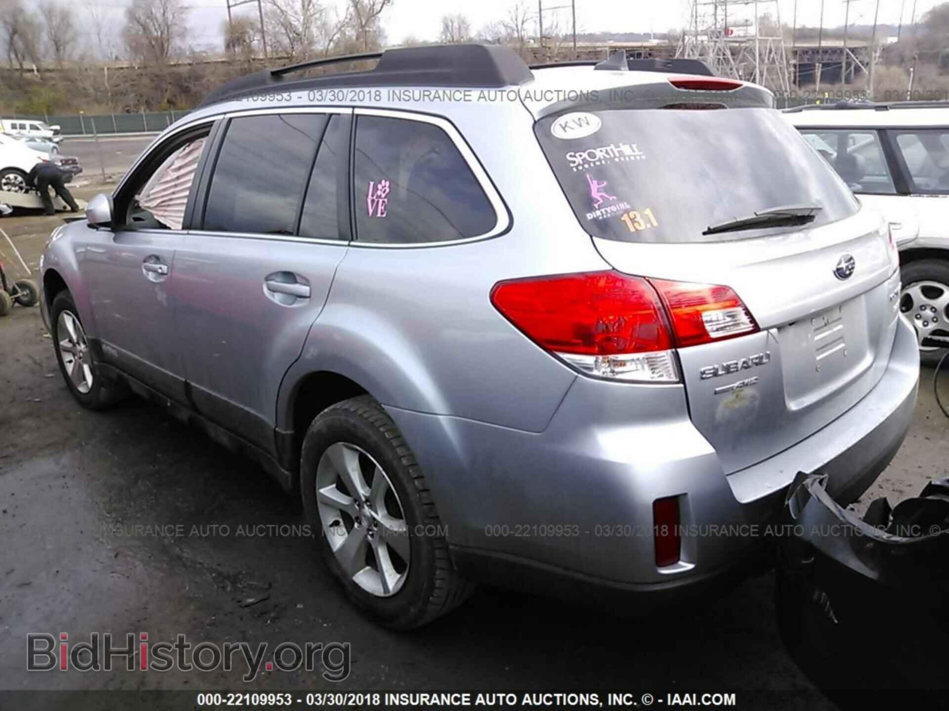 2013 Subaru Outback - VIN: 4S4BRBLC1D3240612 - Photo 3