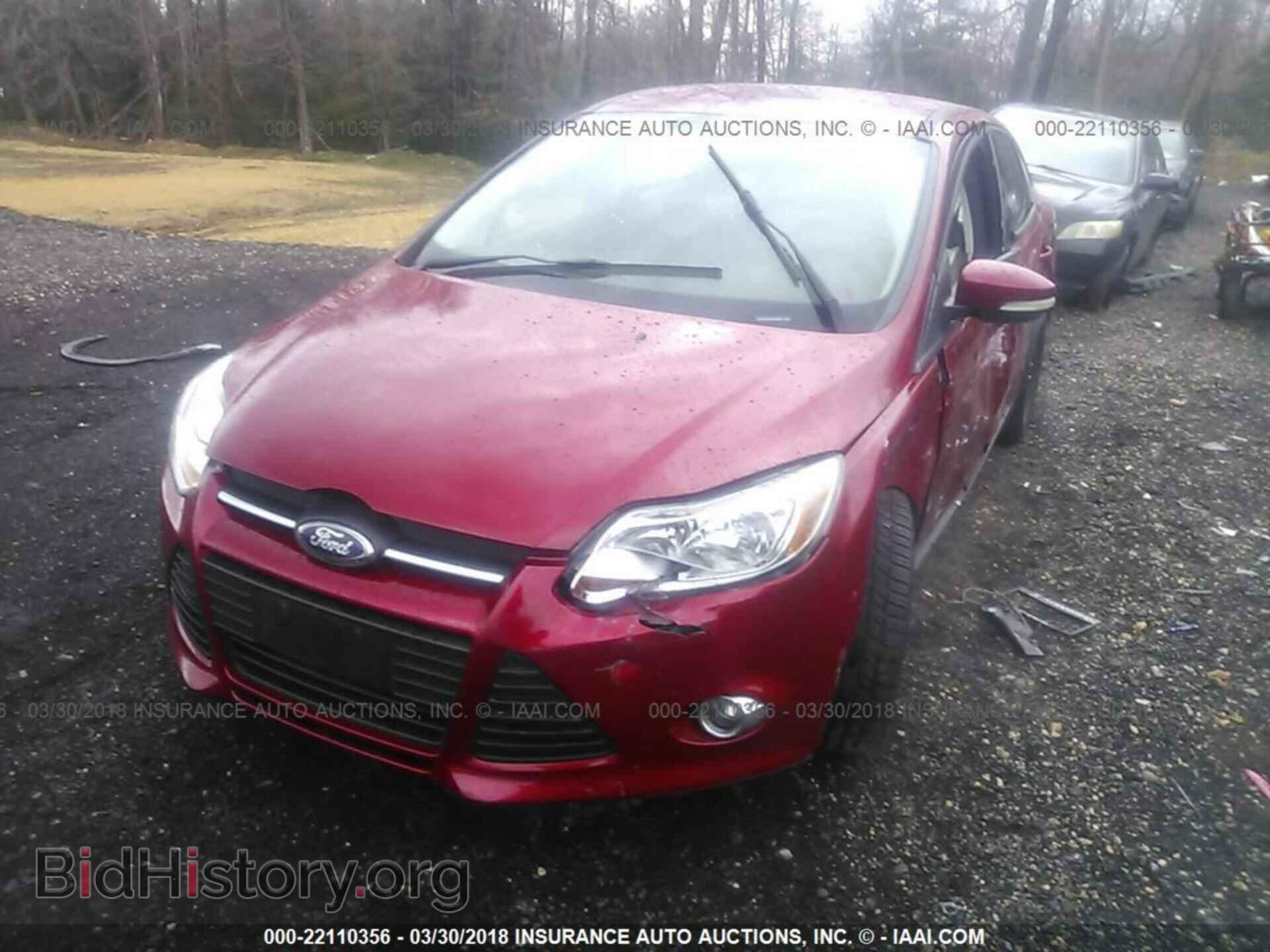 2012 Ford Focus - VIN: 1FAHP3F26CL360682 - Фото 2