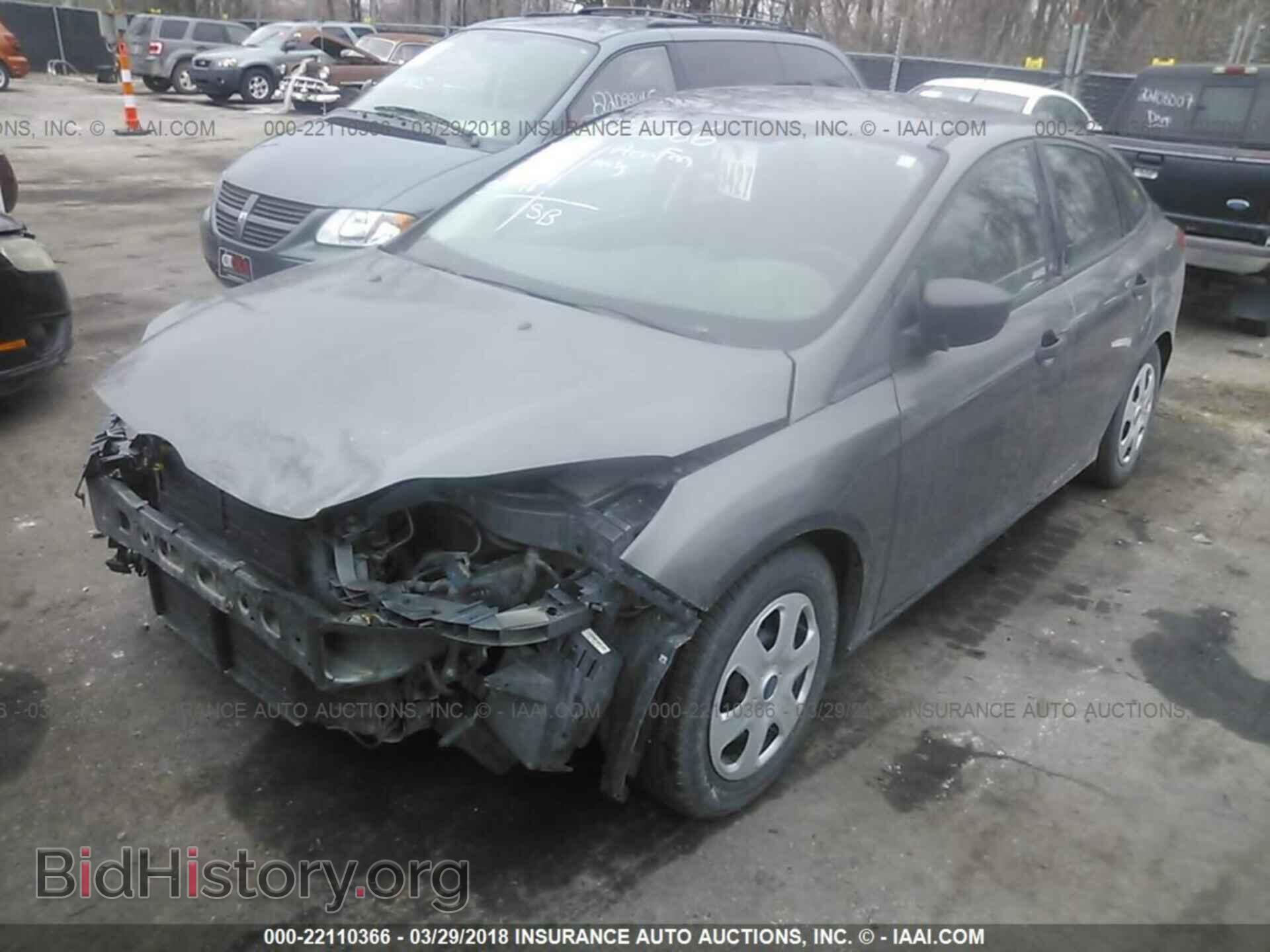 2012 Ford Focus - VIN: 1FAHP3E28CL403162 - Фото 2