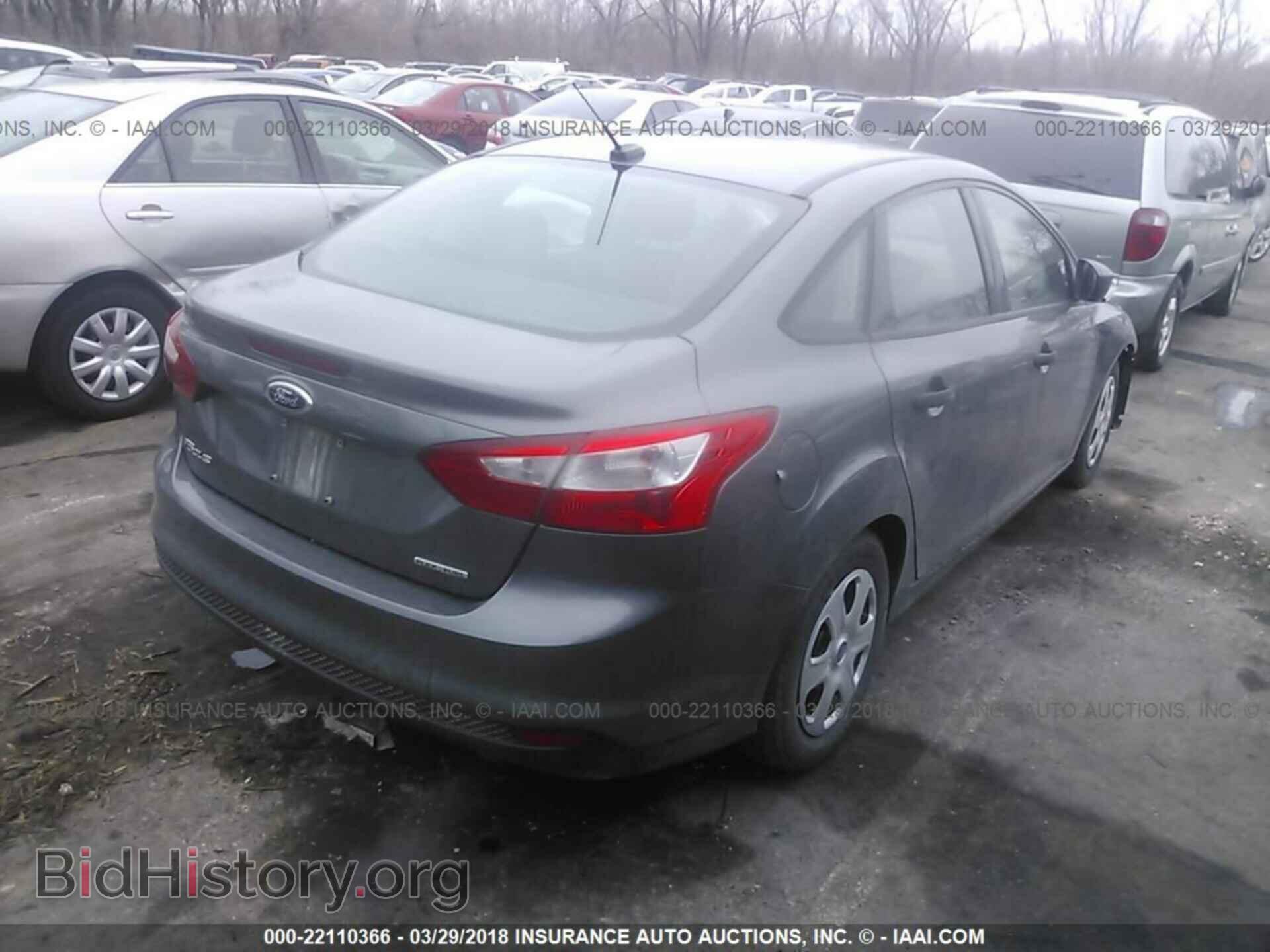 2012 Ford Focus - VIN: 1FAHP3E28CL403162 - Фото 4