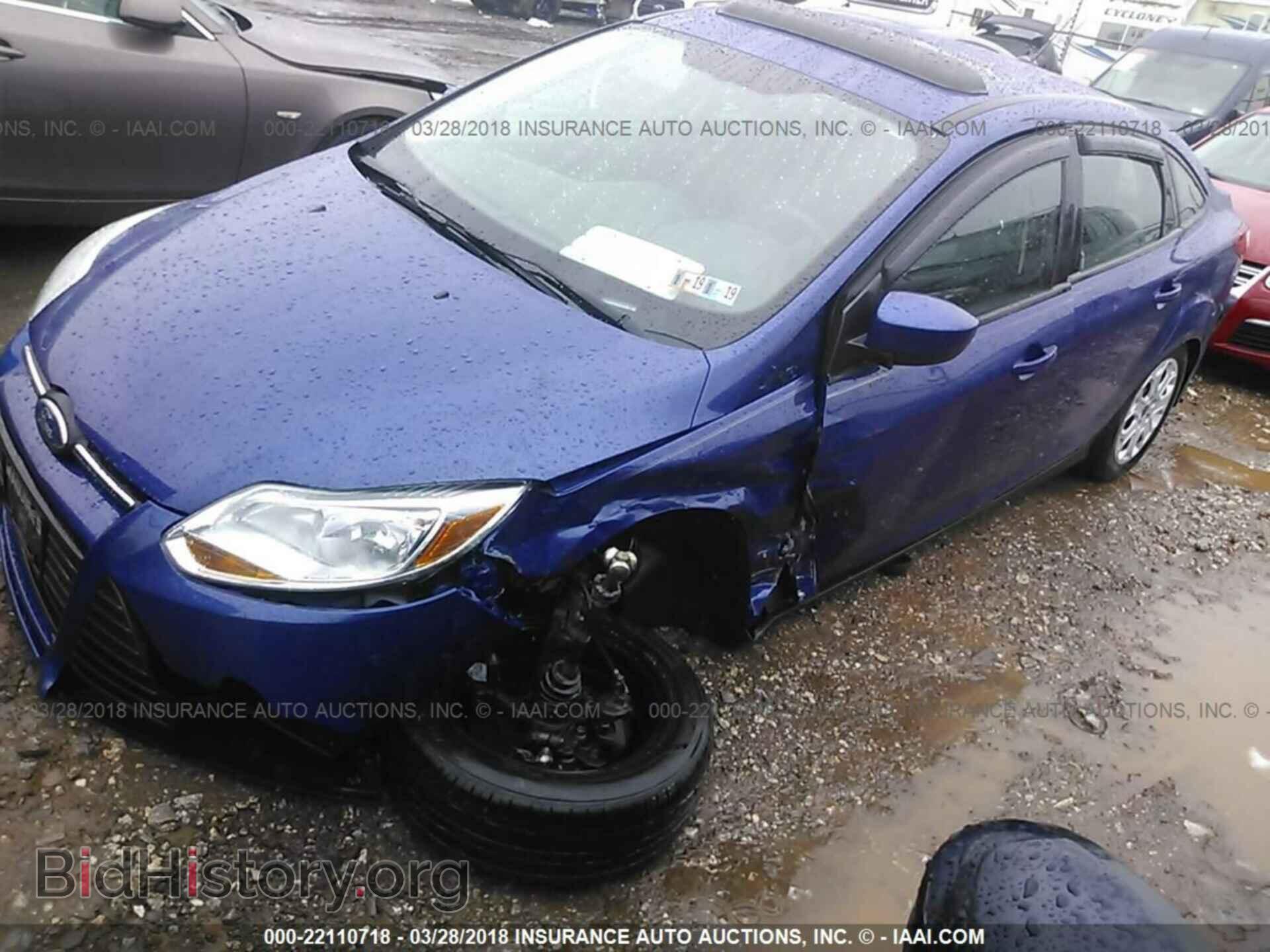2012 Ford Focus - VIN: 1FAHP3F26CL318139 - Photo 2