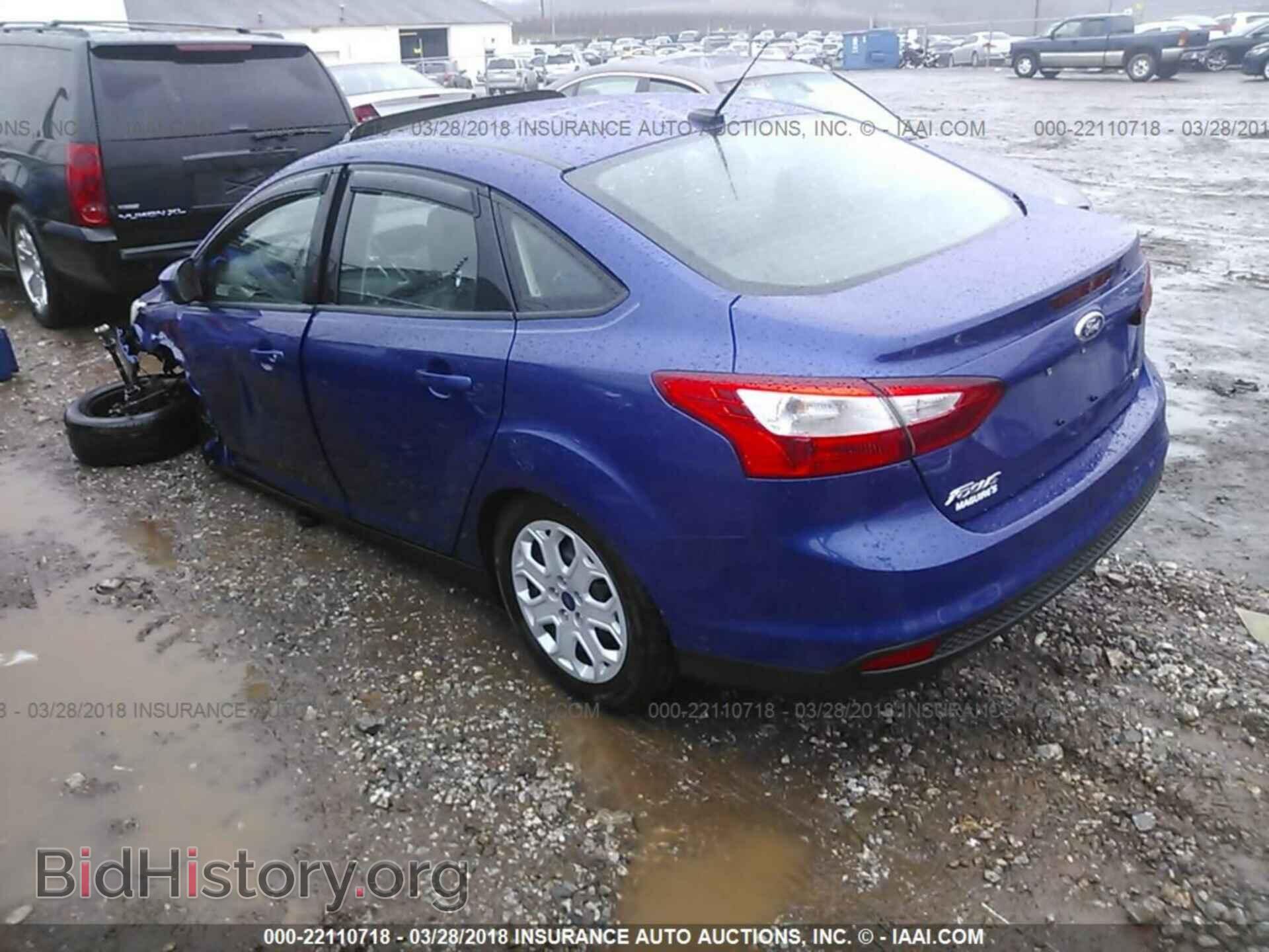 2012 Ford Focus - VIN: 1FAHP3F26CL318139 - Photo 3