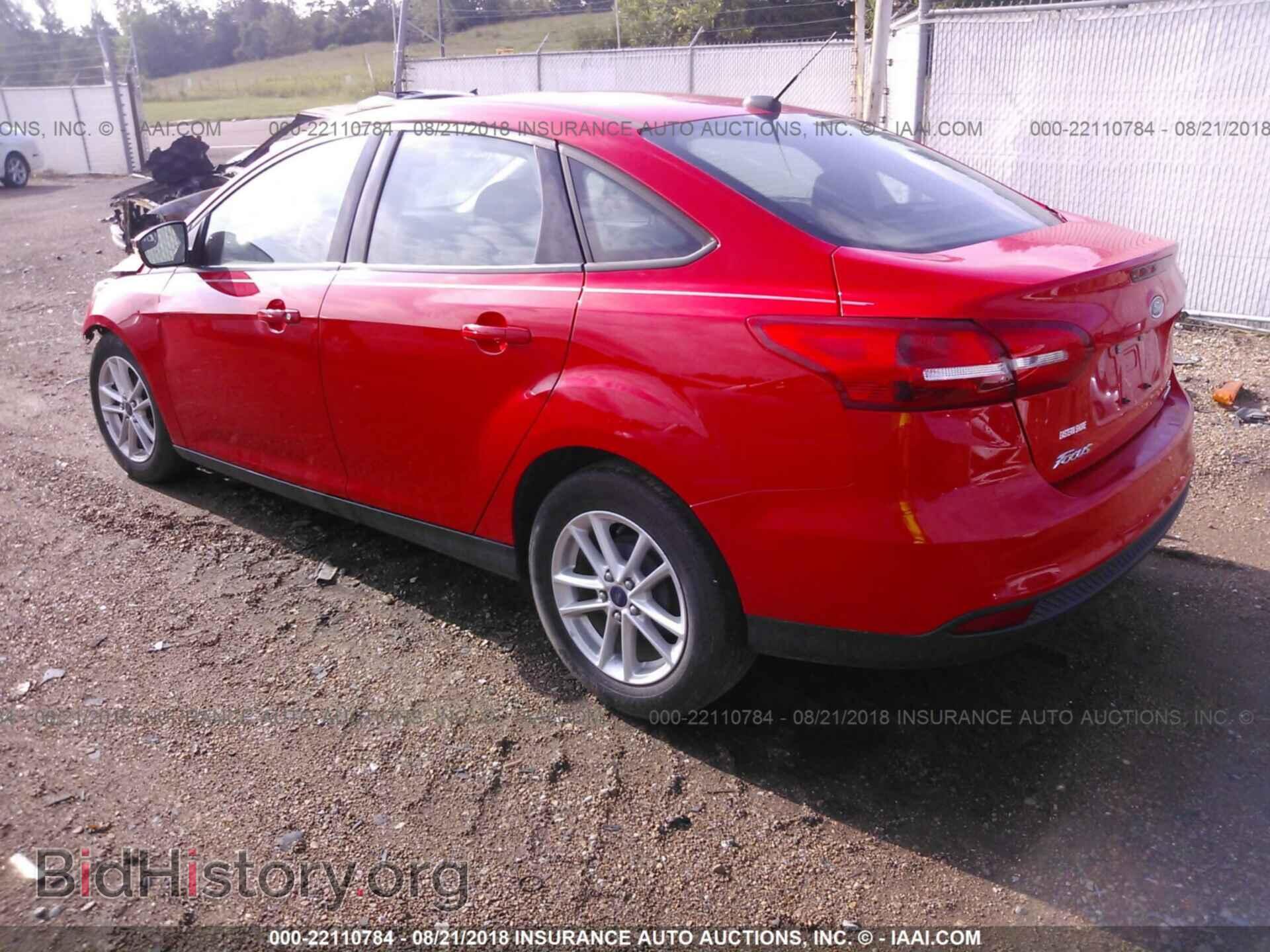 2016 Ford Focus - VIN: 1FADP3F29GL205676 - Photo 3