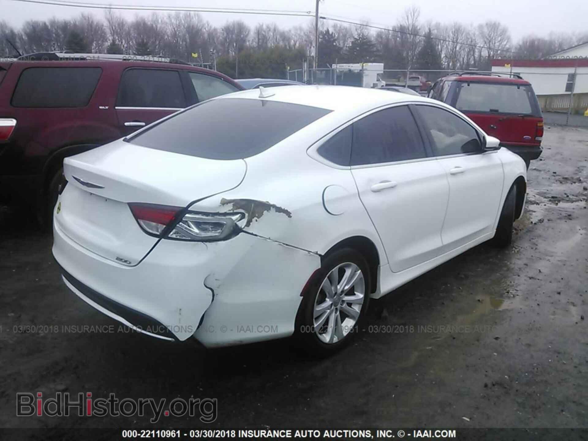 2015 Chrysler 200 - VIN: 1C3CCCAB4FN721217 - Photo 4