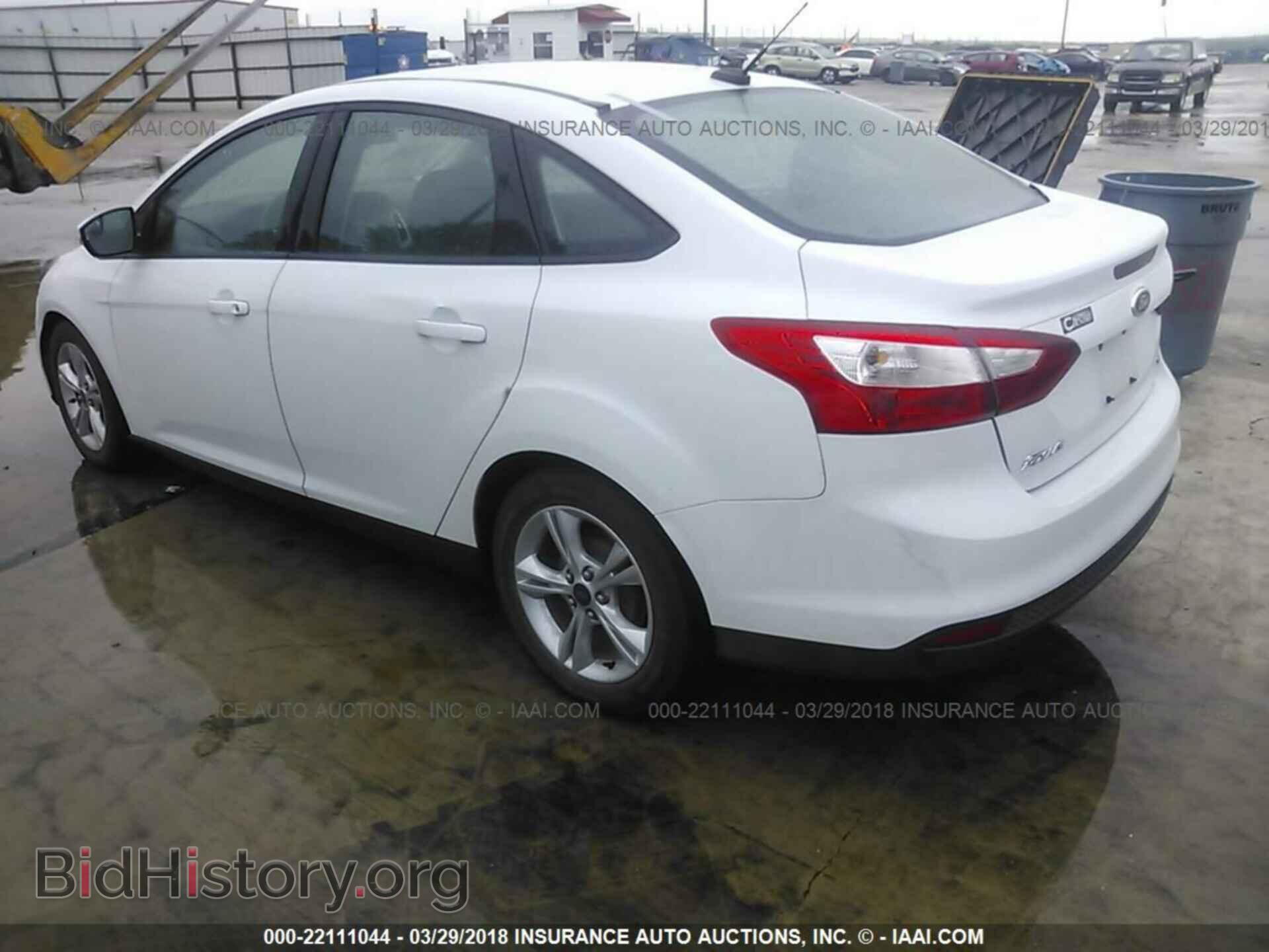 2014 Ford Focus - VIN: 1FADP3F22EL400838 - Фото 3